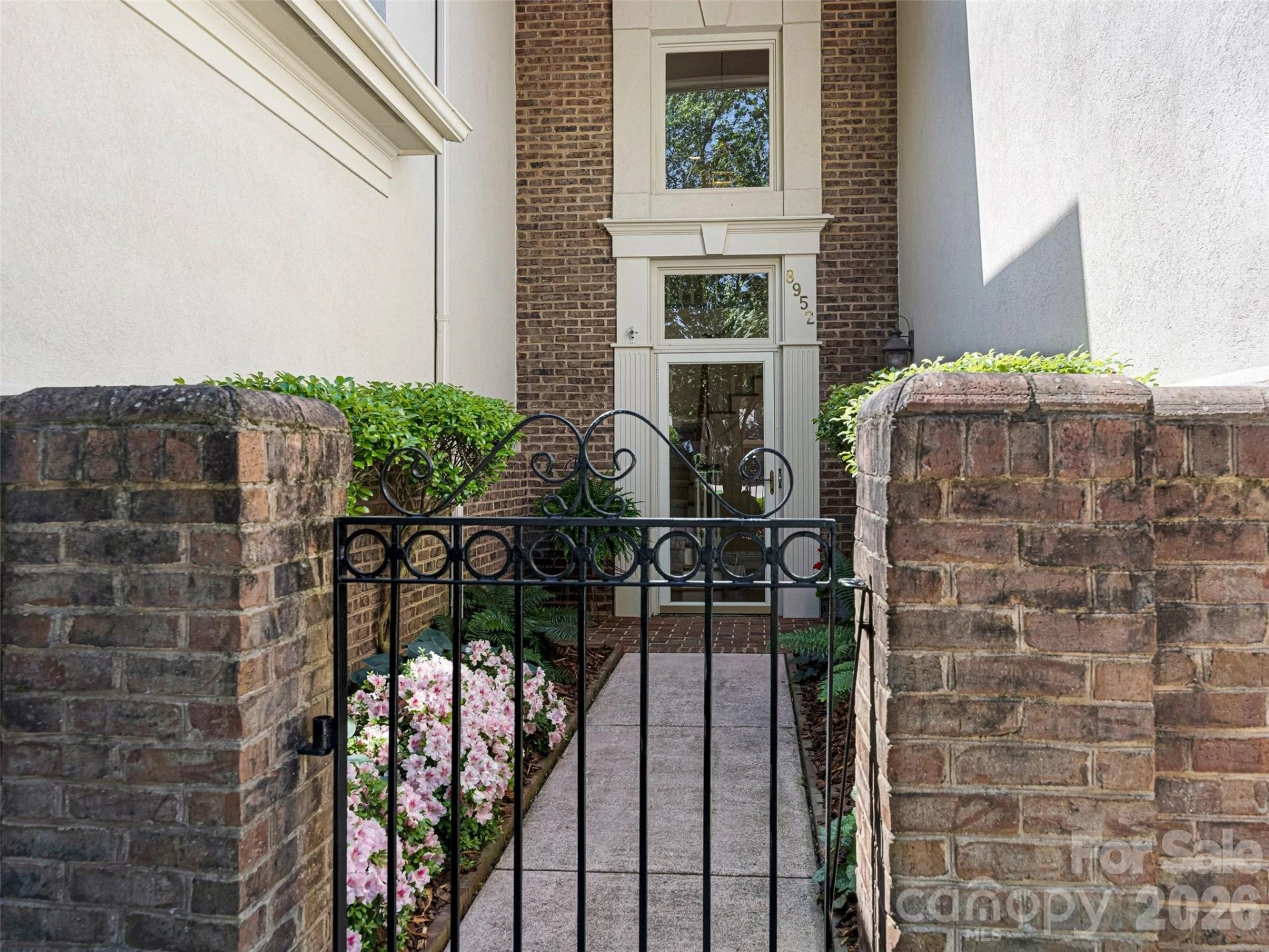 8952 Challis Hill Lane - Photo 2