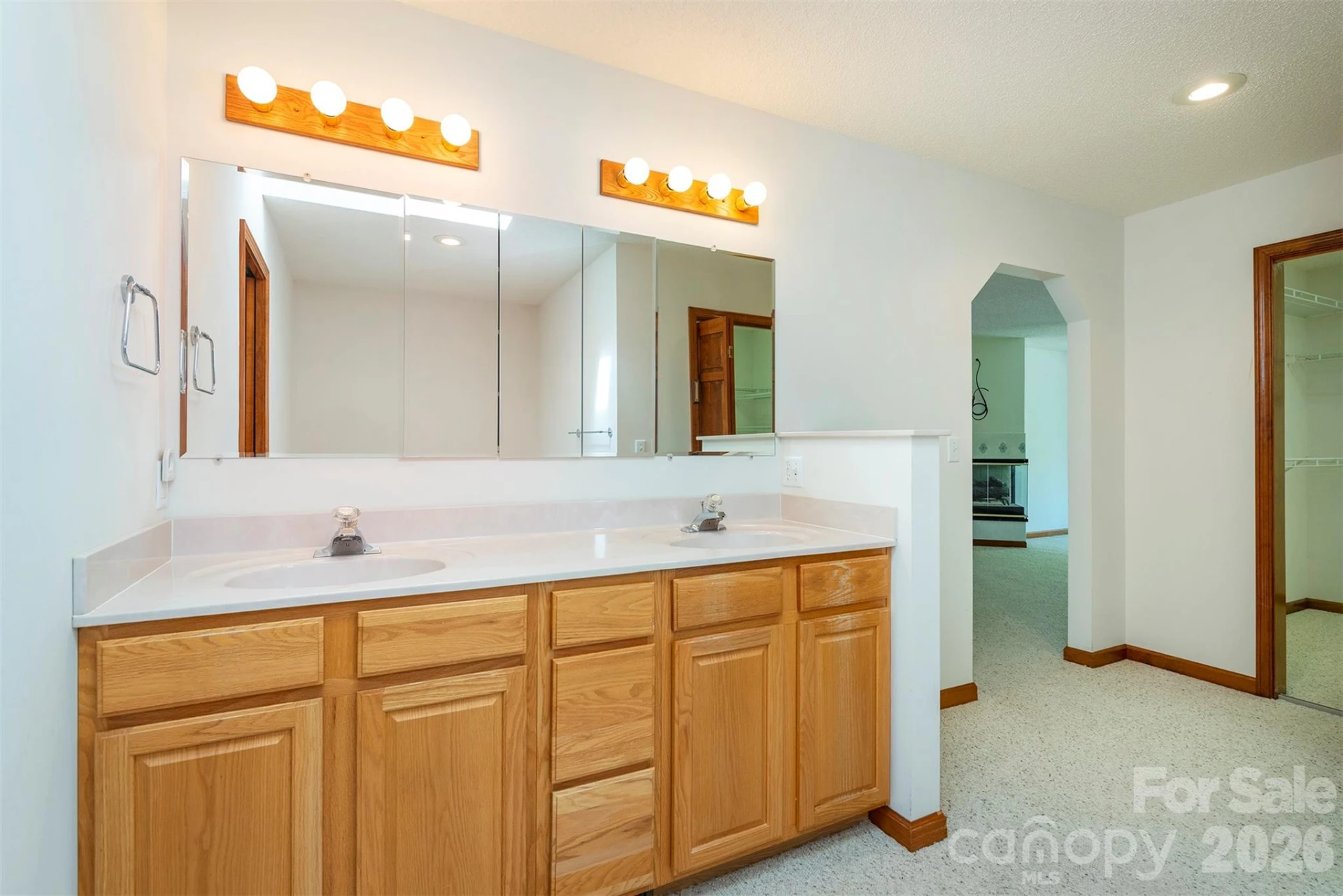 29 Hillcreek Drive - Photo 23