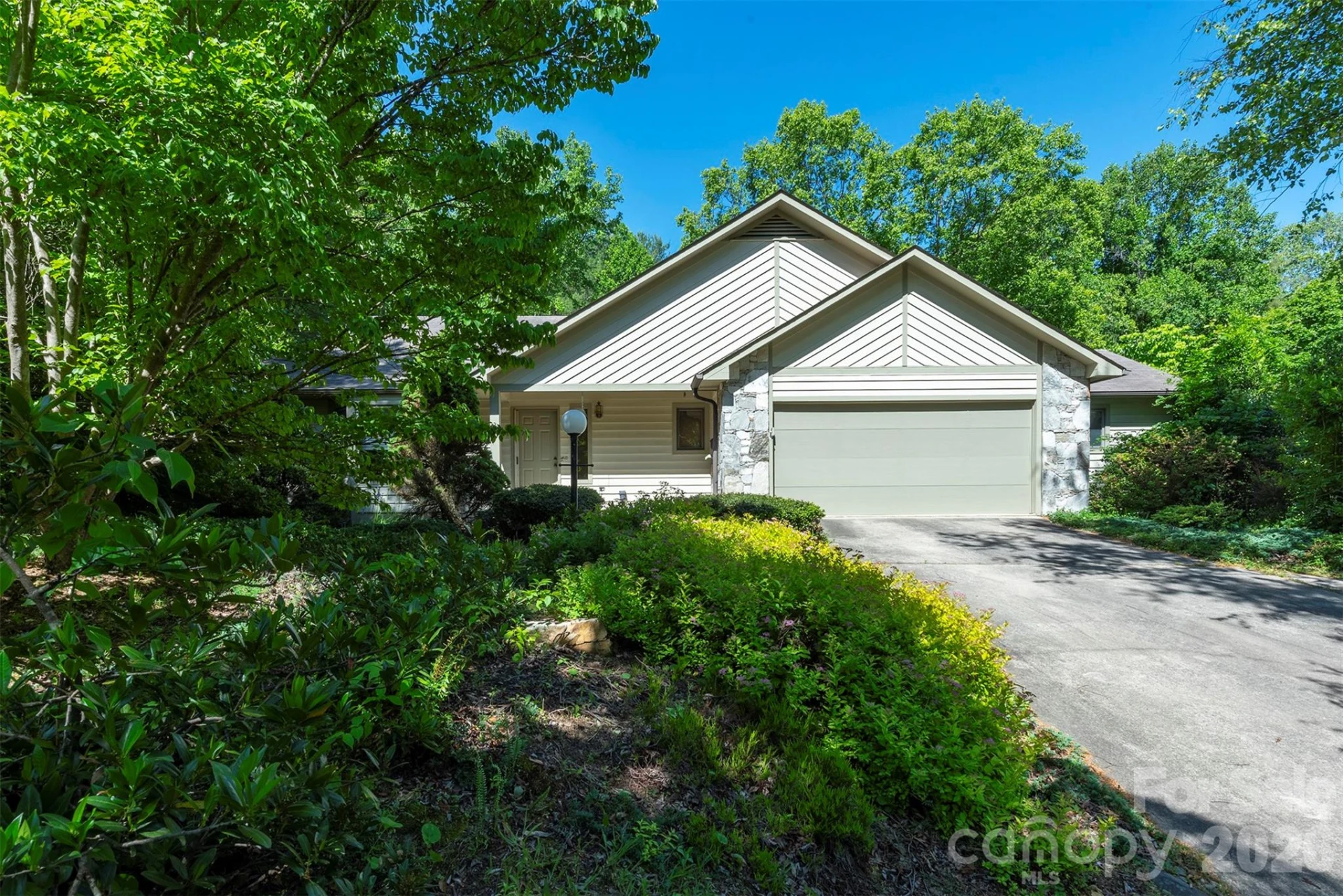 29 Hillcreek Drive - Photo 42