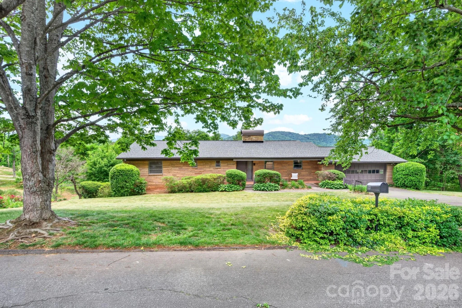99 Marlborough Road - Photo 2