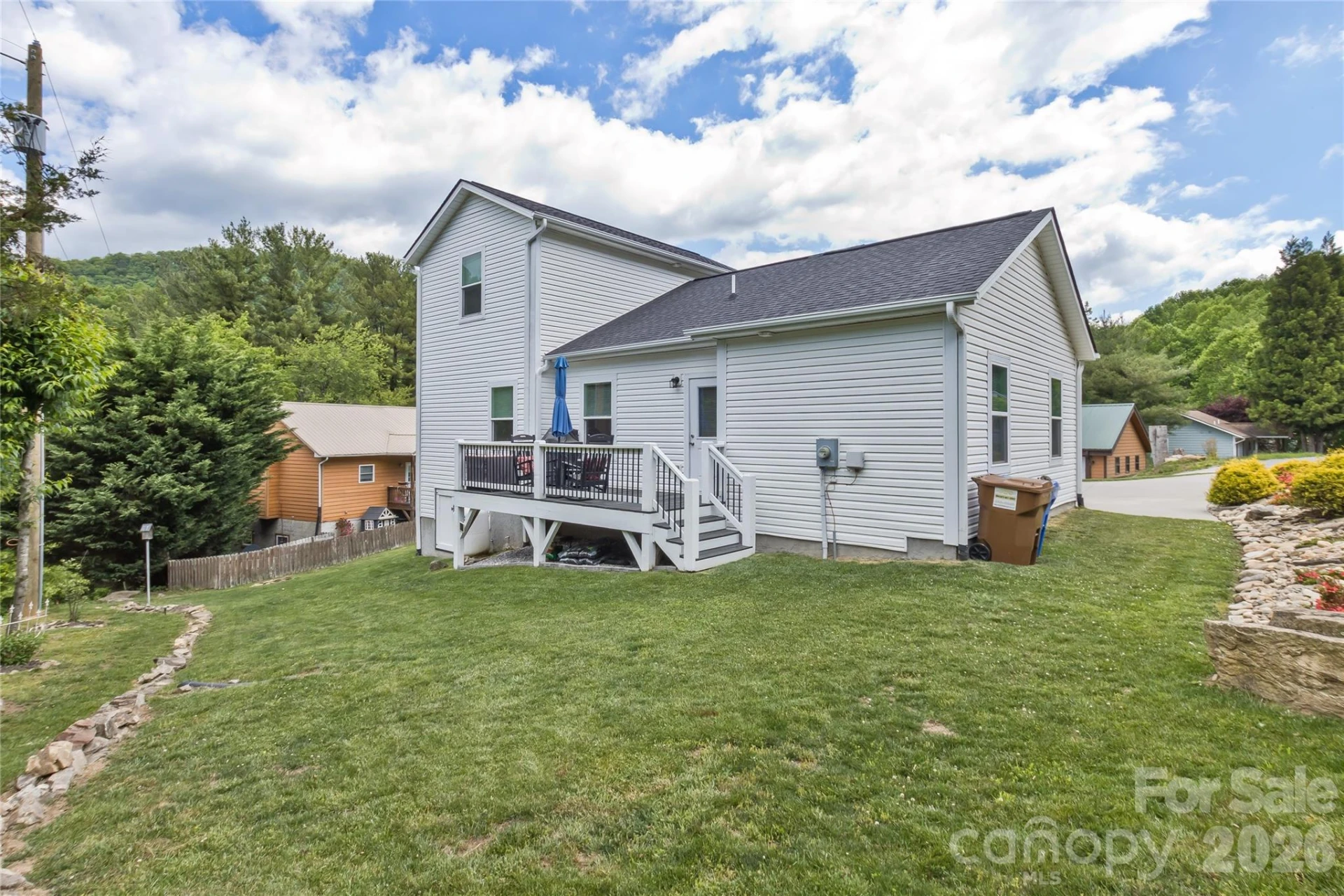 206 Linsonwood Road - Photo 23