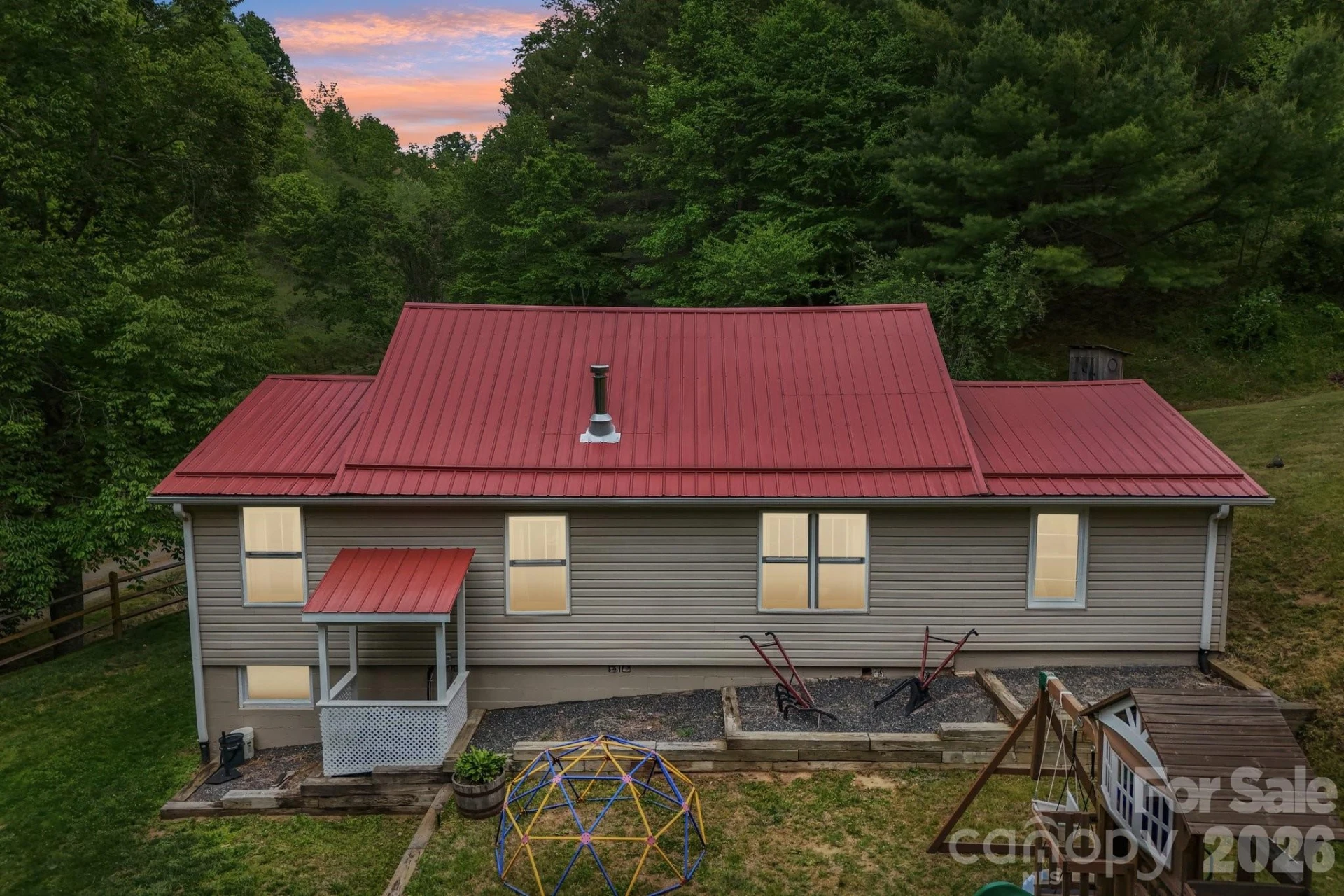 302 Battle Creek Drive - Photo 2