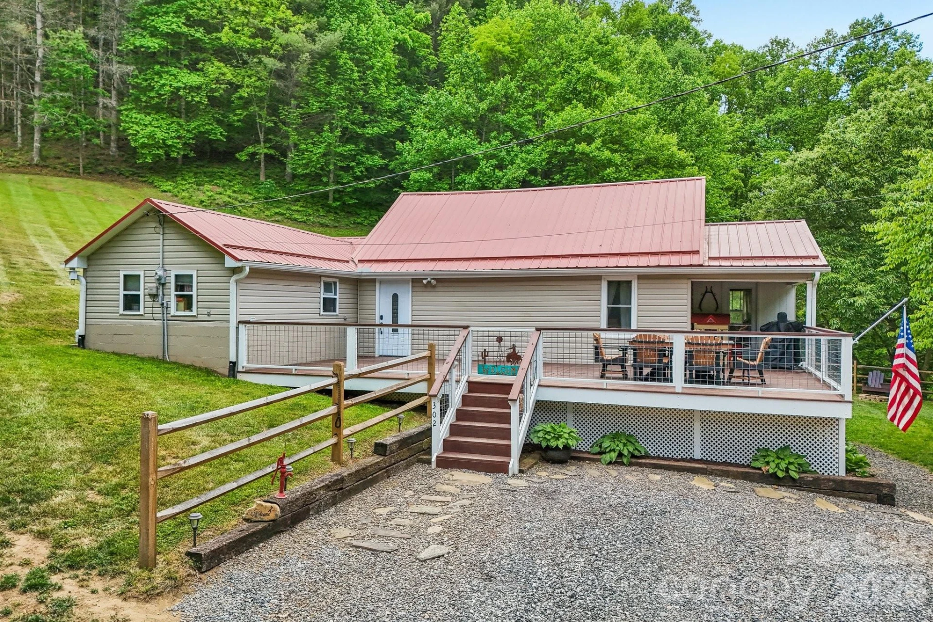 302 Battle Creek Drive - Photo 3