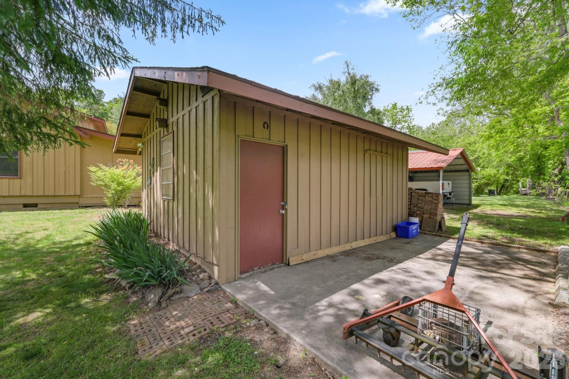 300 Bugle Boy Drive - Photo 7