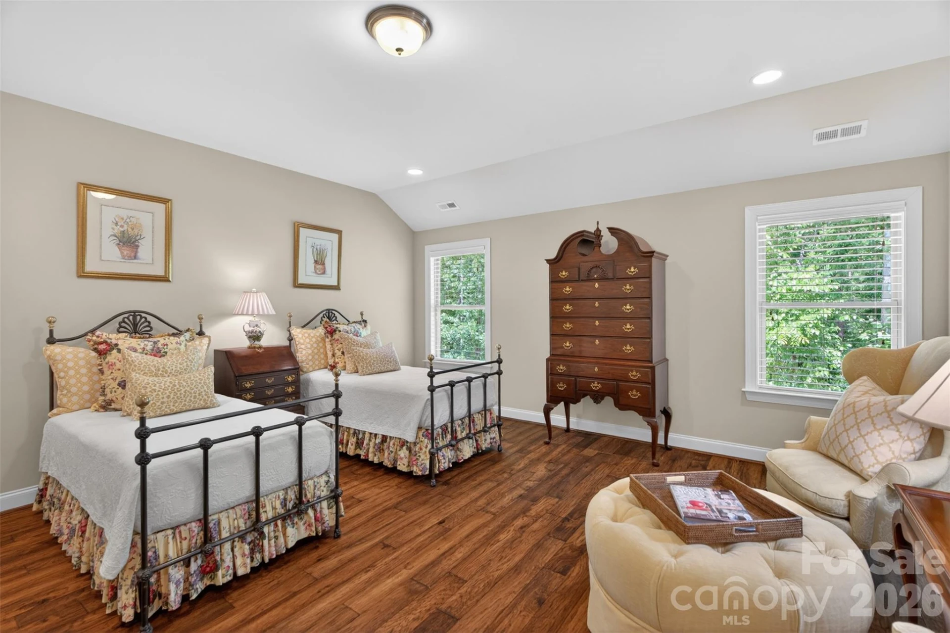 1005 Kara Court - Photo 32
