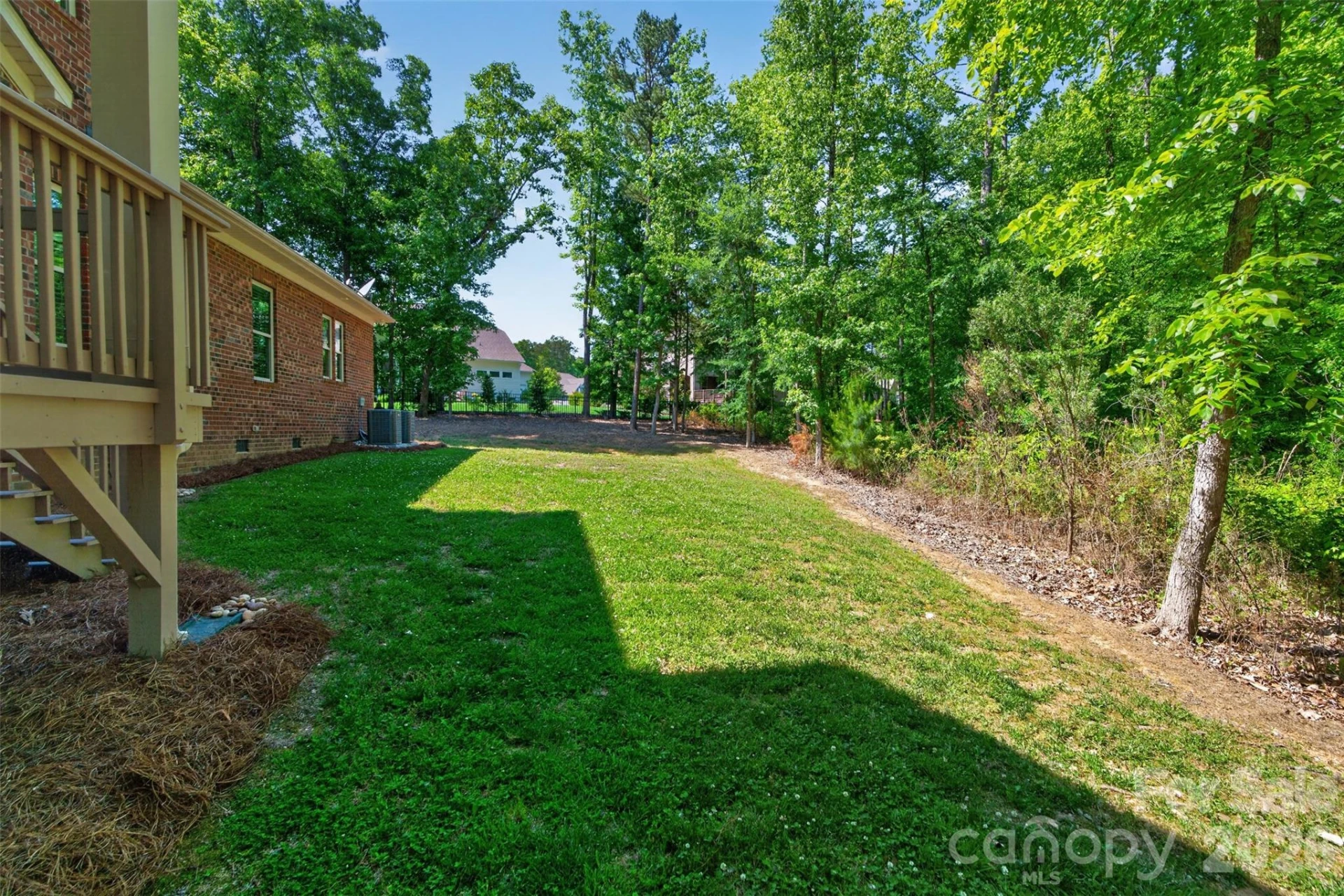 1005 Kara Court - Photo 38