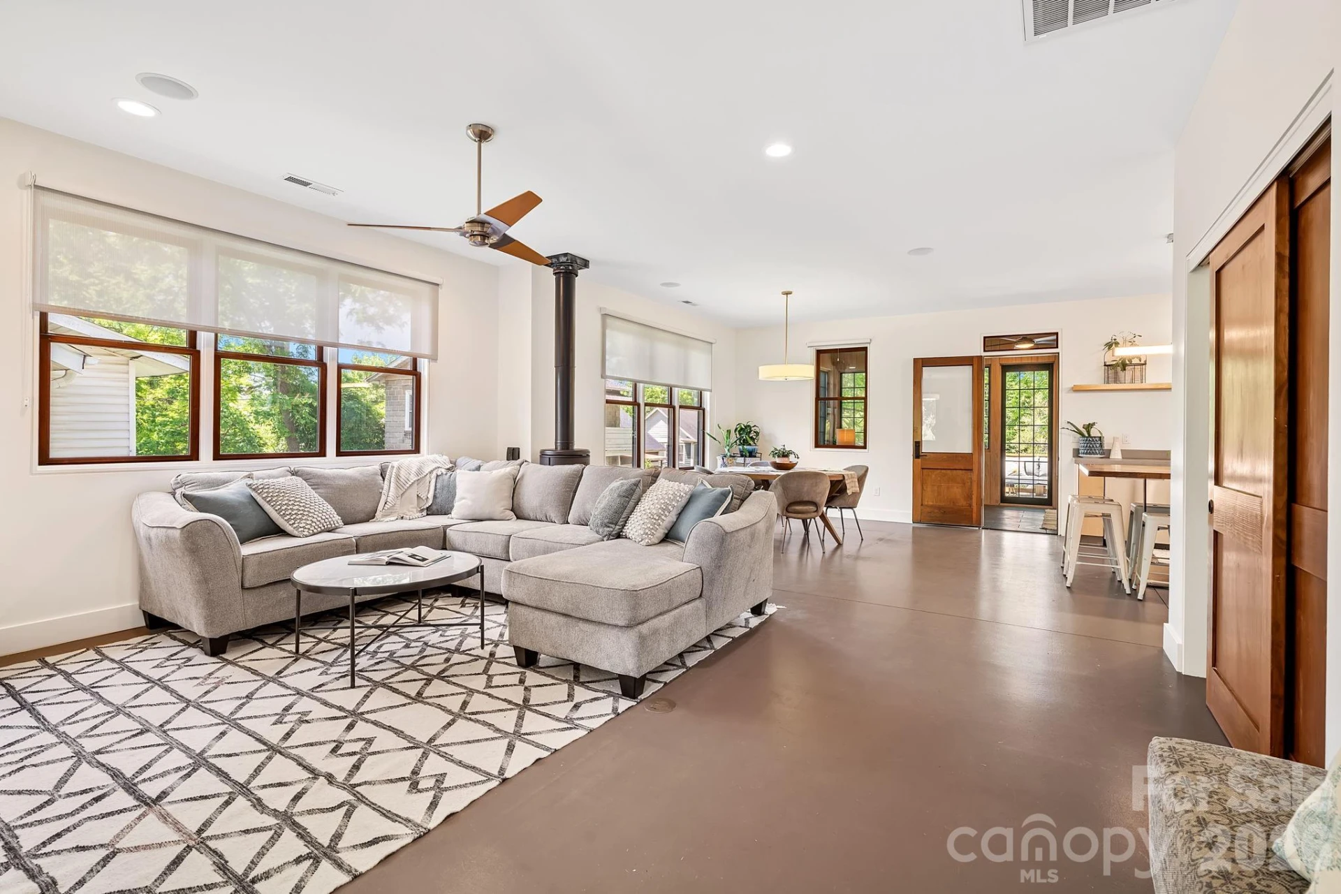 77 Middlemont Avenue - Photo 14