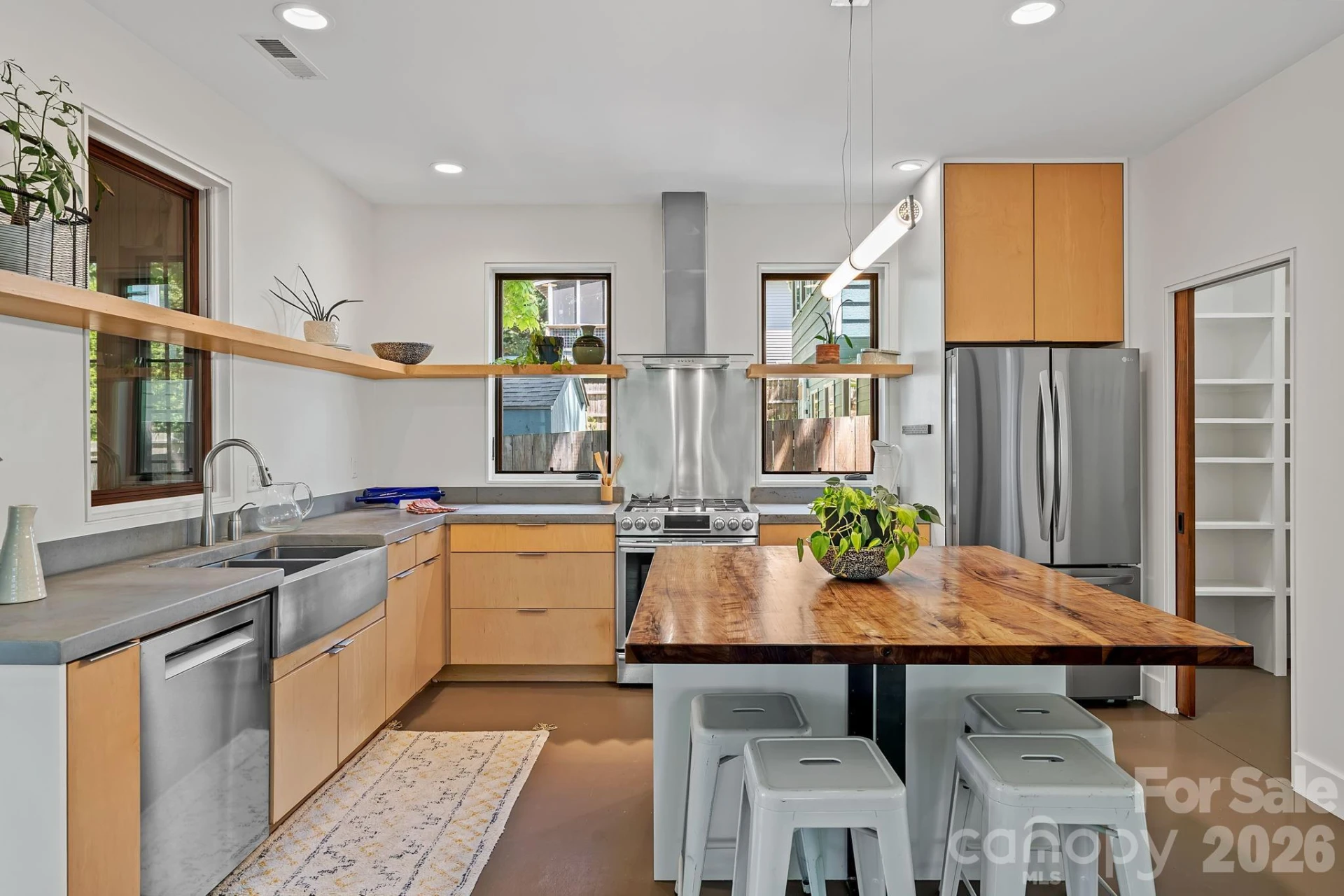 77 Middlemont Avenue - Photo 23