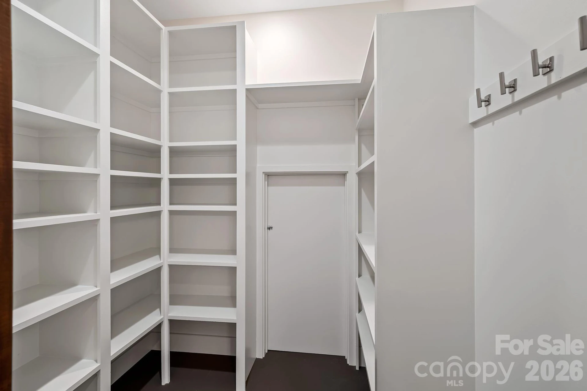 77 Middlemont Avenue - Photo 24