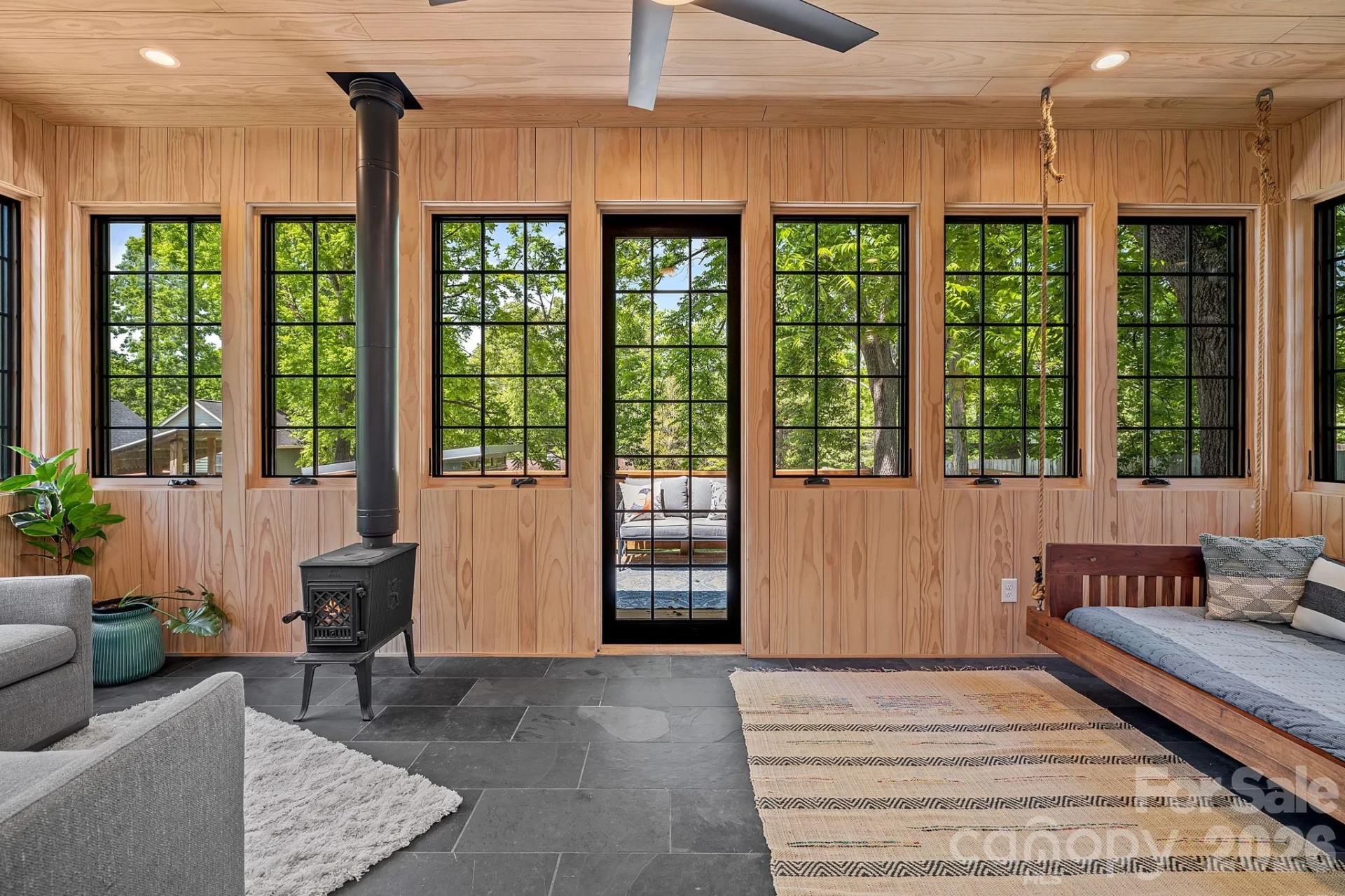 77 Middlemont Avenue - Photo 27