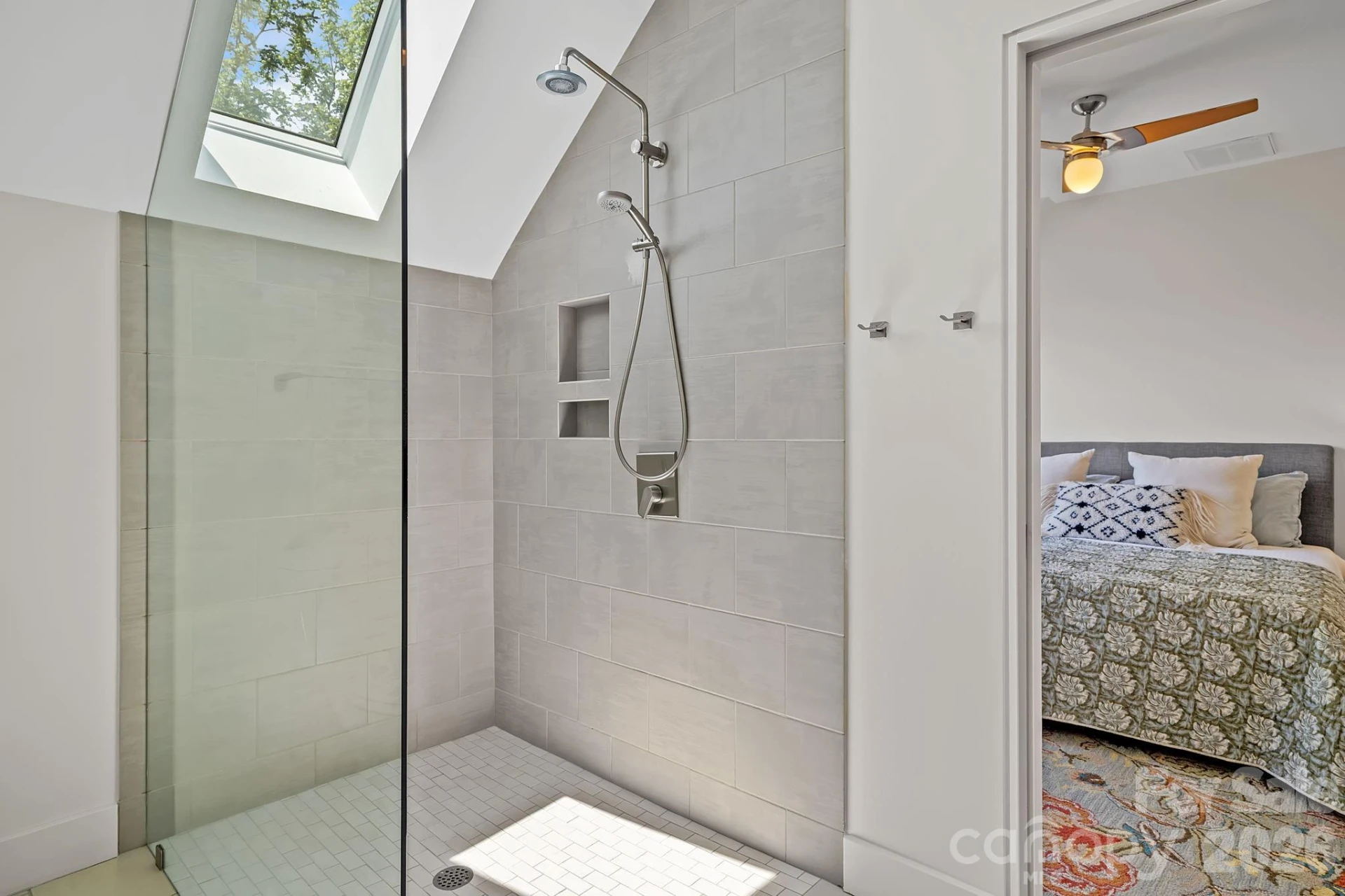 77 Middlemont Avenue - Photo 37