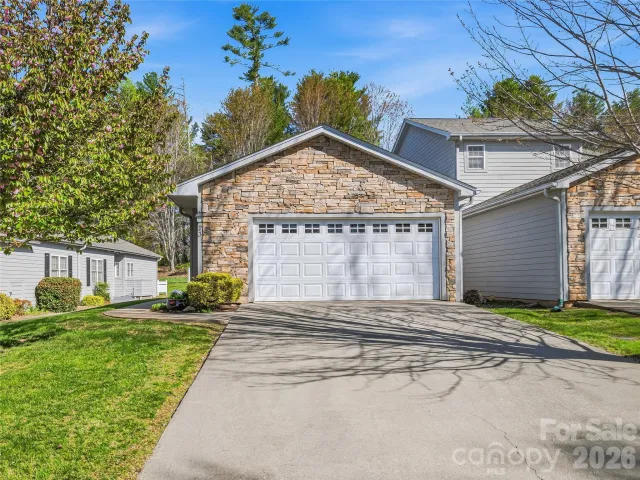 23 Holiday Drive, Arden, NC, 28704