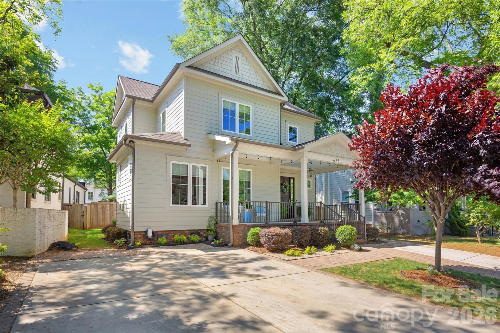 425 Pecan Avenue - Photo 2