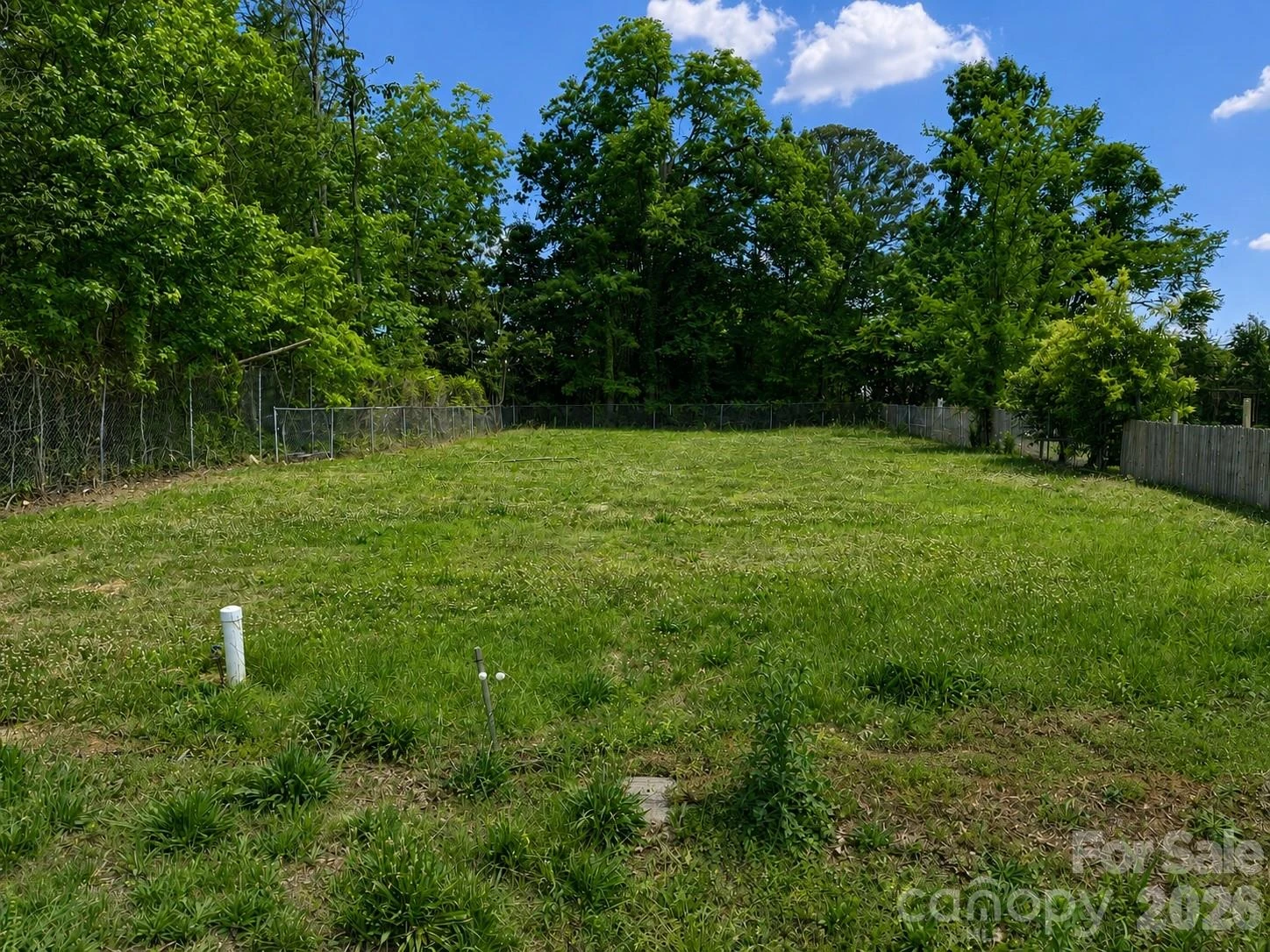 421 Dawn Circle - Photo 2