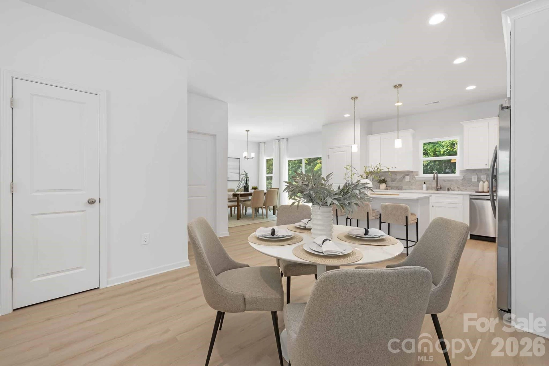 11721 Platon Avenue - Photo 7