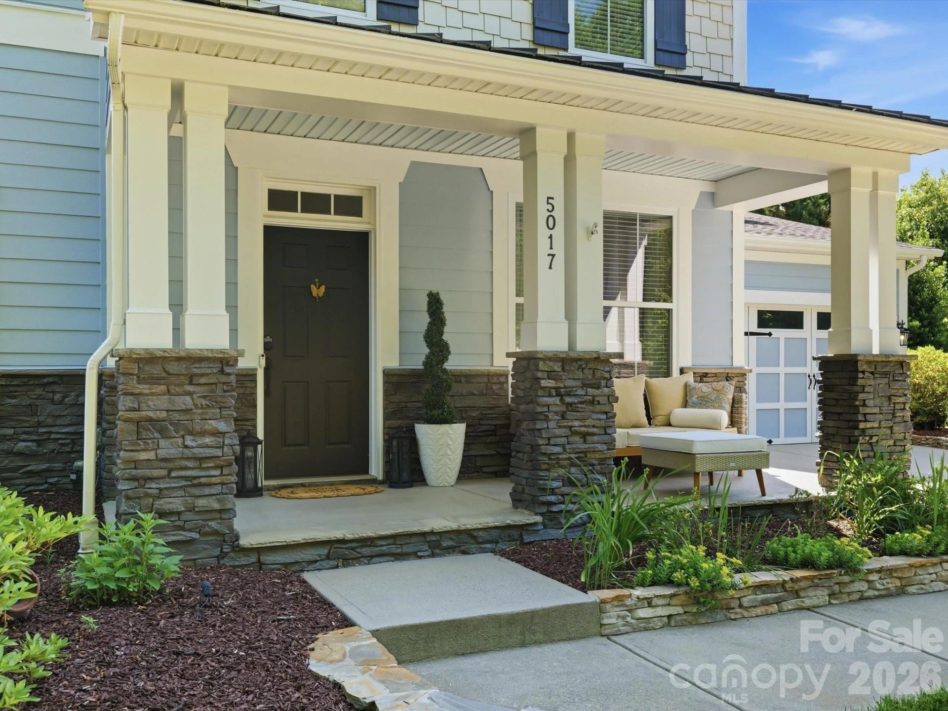 5017 Hedgebrook Lane - Photo 2