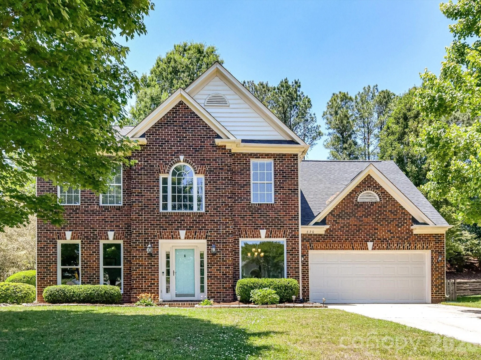 620 Meadow Lake Drive - Photo 2