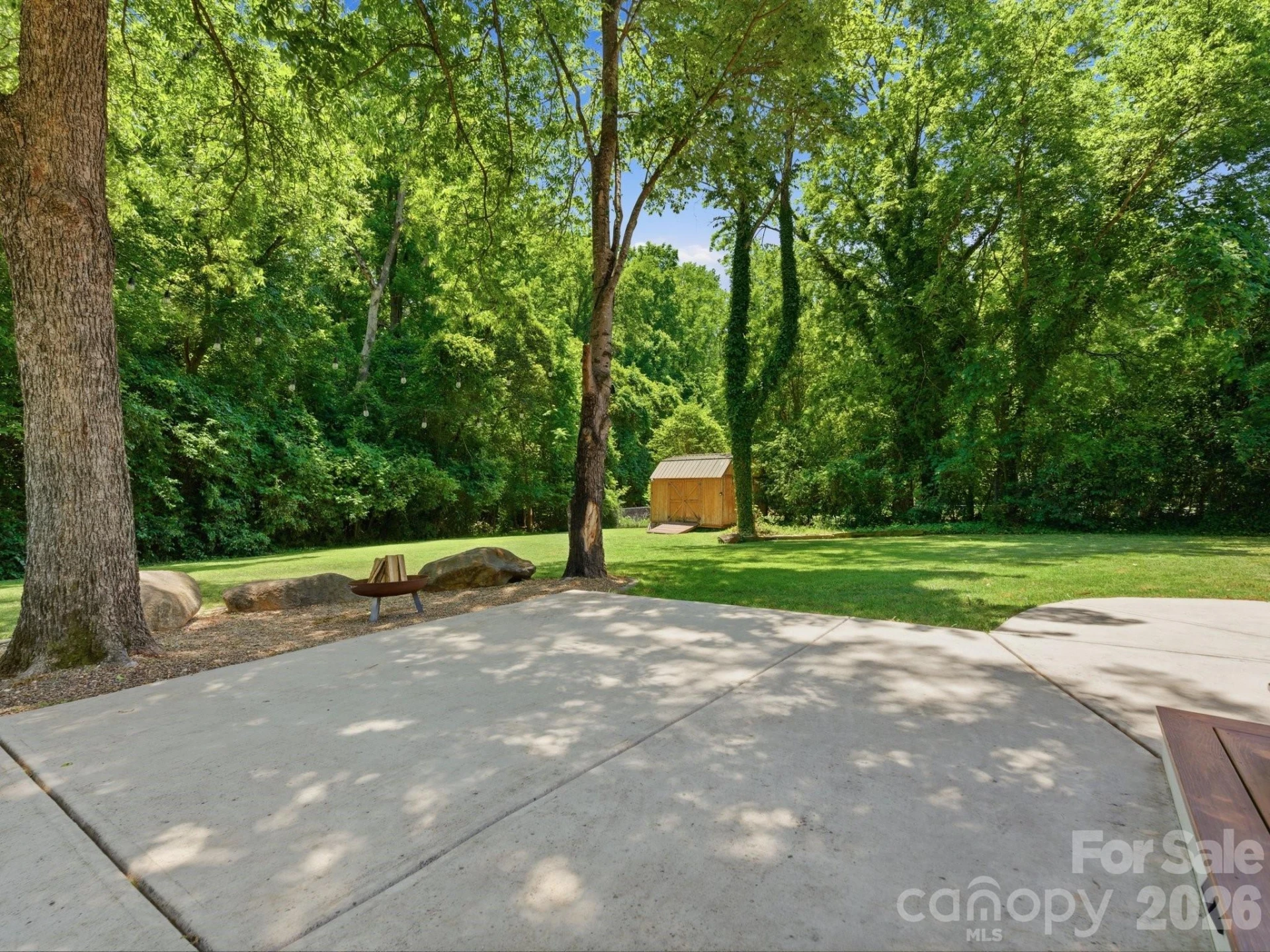 1534 Edgewater Drive - Photo 32