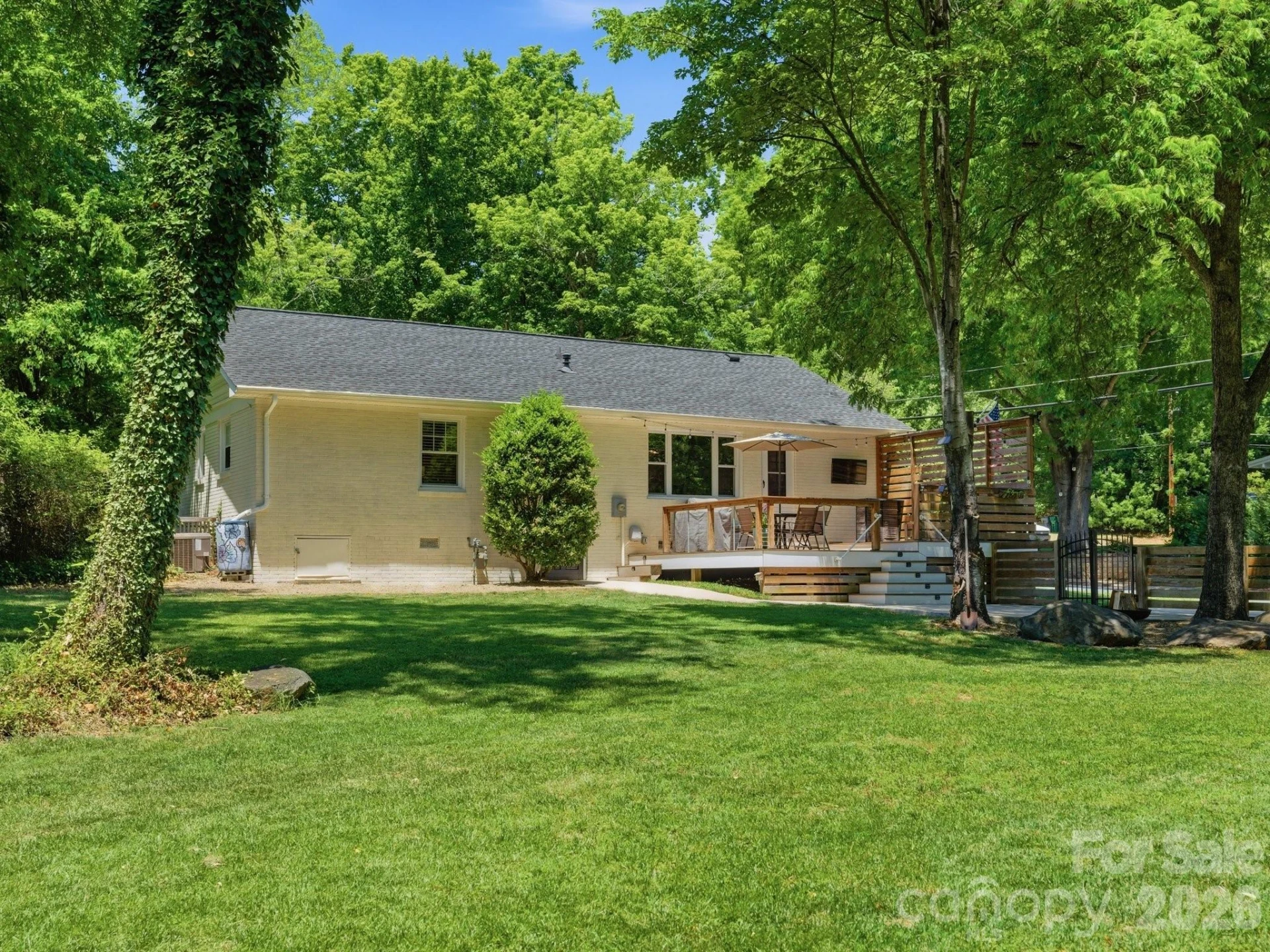 1534 Edgewater Drive - Photo 36
