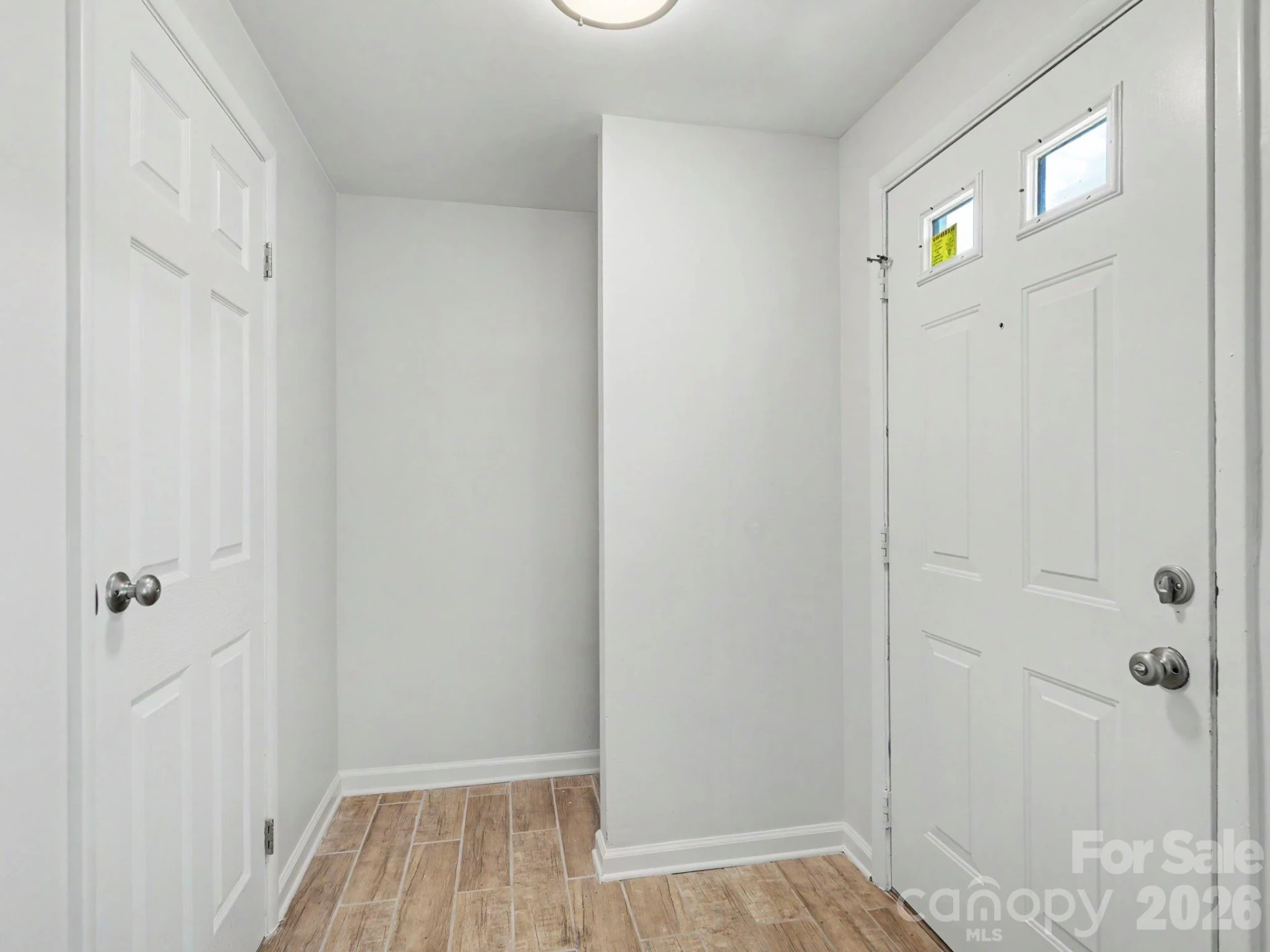 9416 Lexington Circle - Photo 4