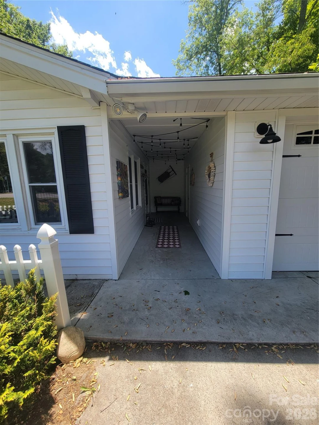 221 Moody Farm Road - Photo 2