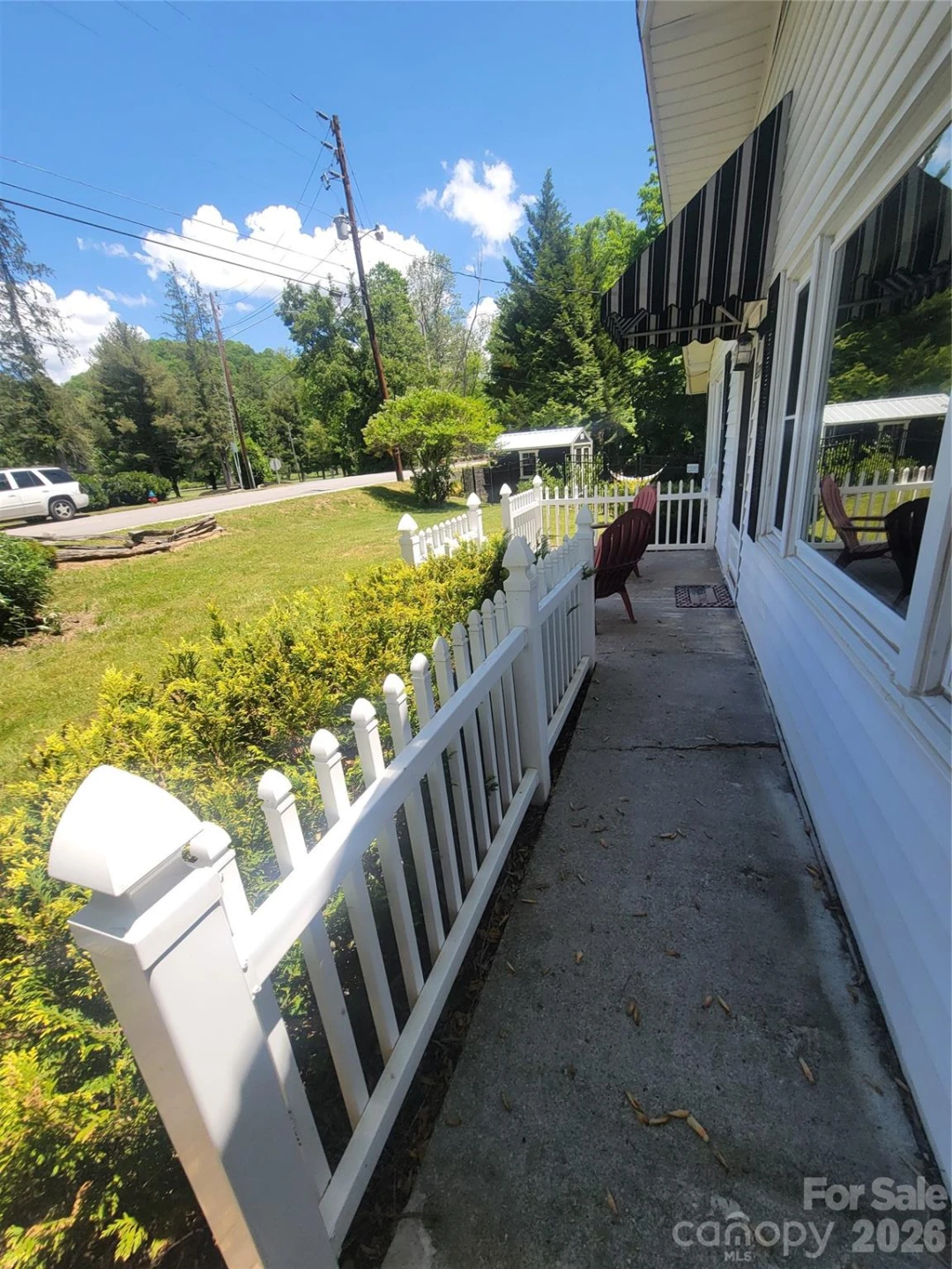 221 Moody Farm Road - Photo 3