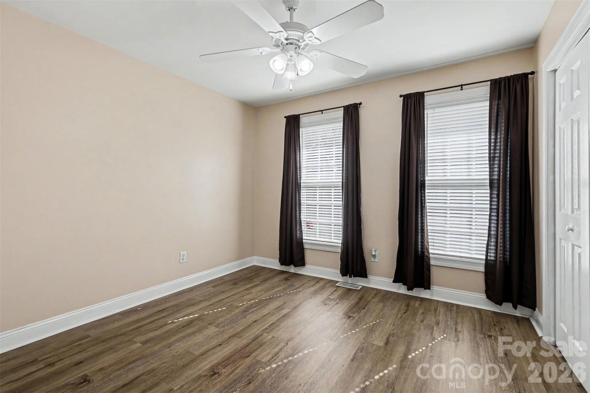 809 Robertson Road - Photo 14