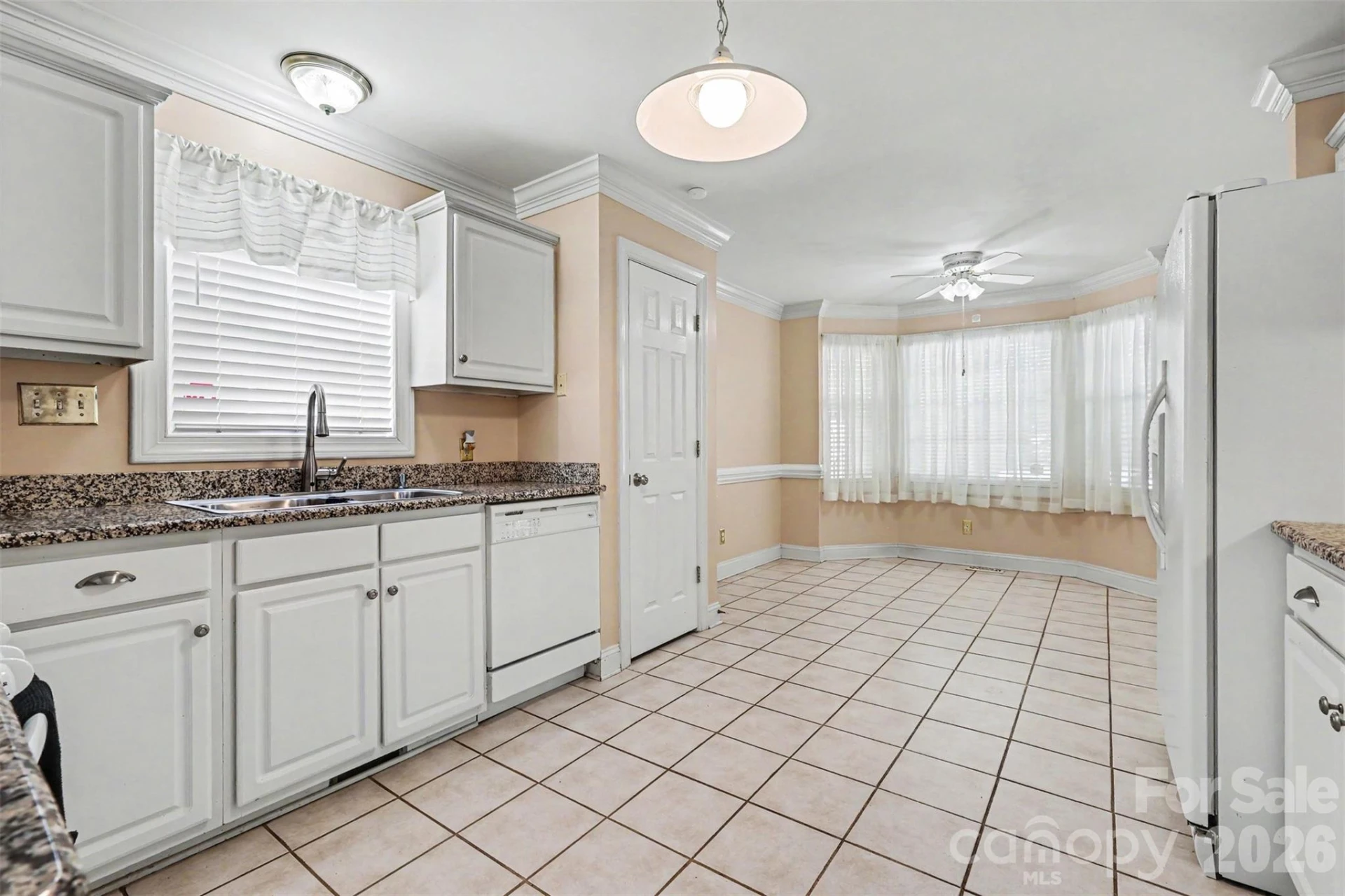 809 Robertson Road - Photo 4