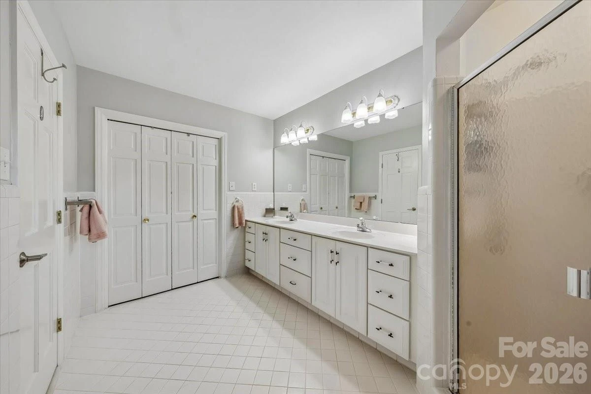 409 Whitestone Road - Photo 24