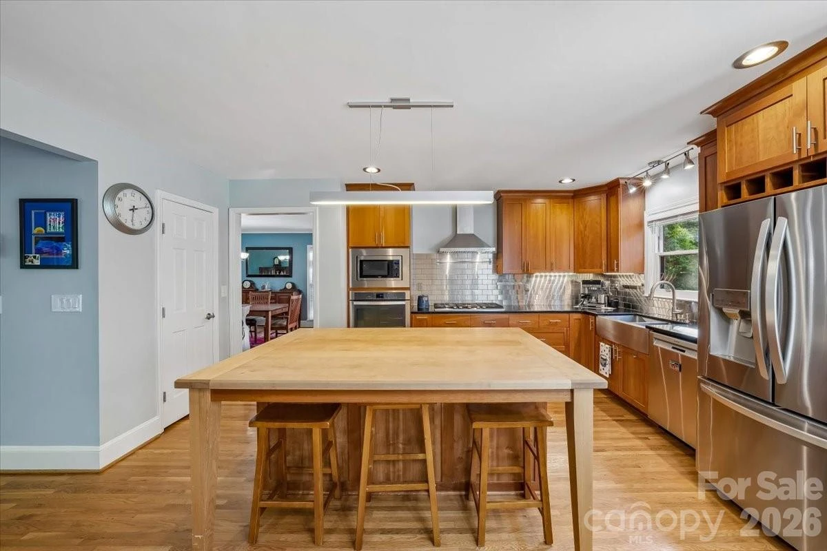 409 Whitestone Road - Photo 10