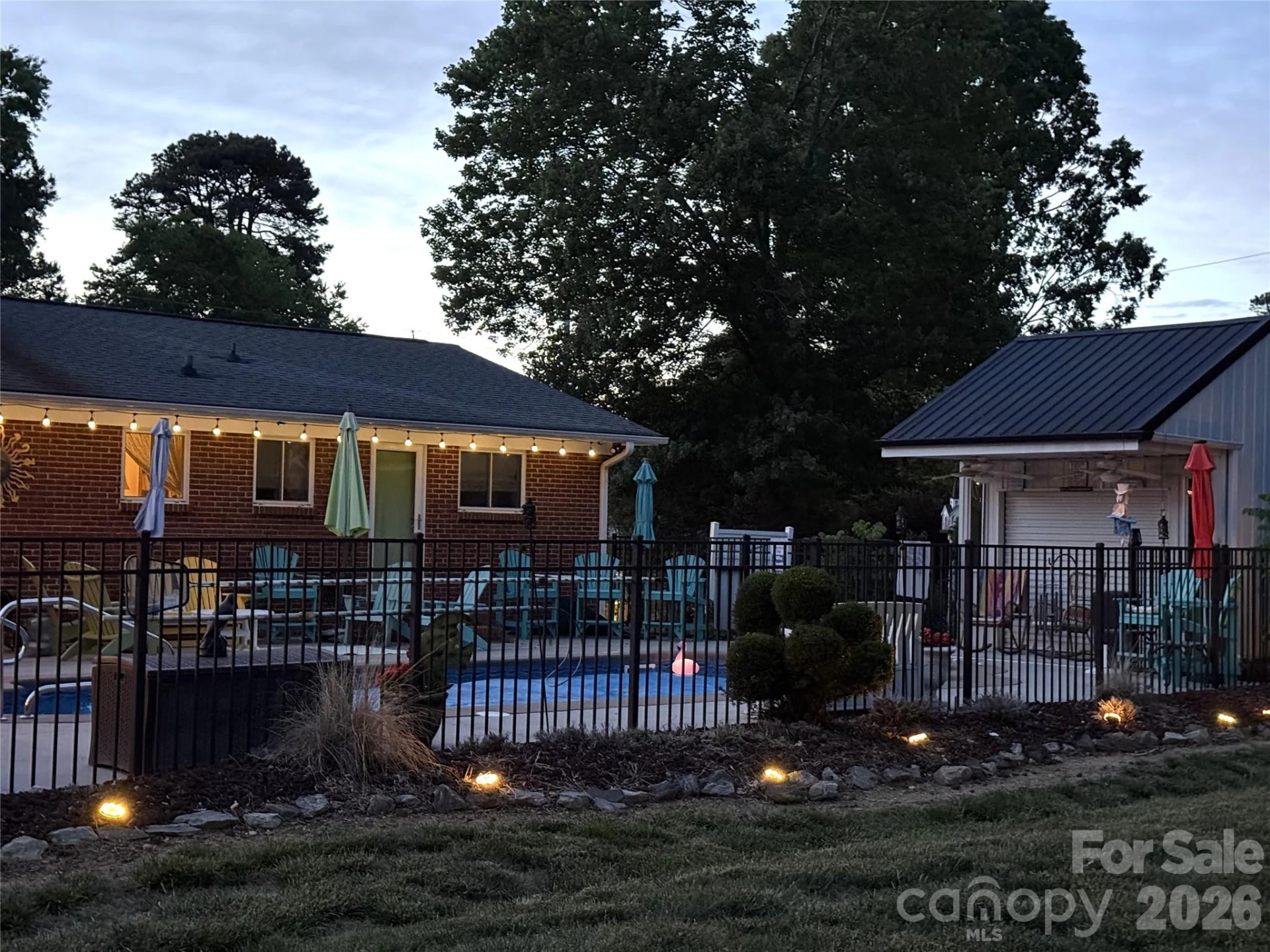 403 Old Post Road - Photo 2