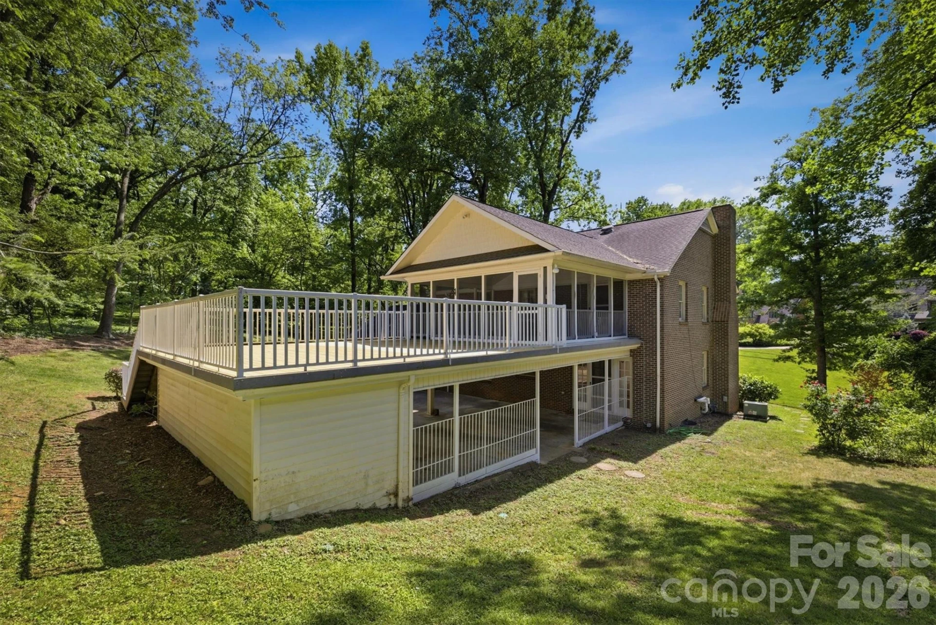 102 Woodland Drive - Photo 4