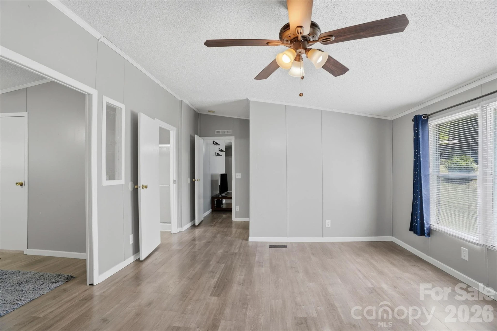 8755 Carroll Street - Photo 15