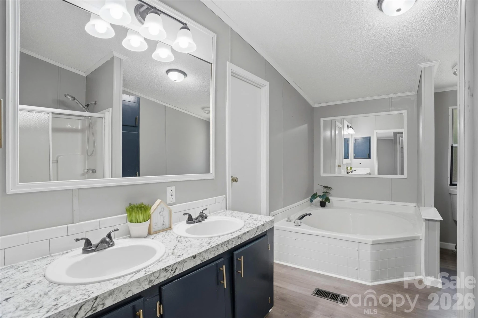 8755 Carroll Street - Photo 24