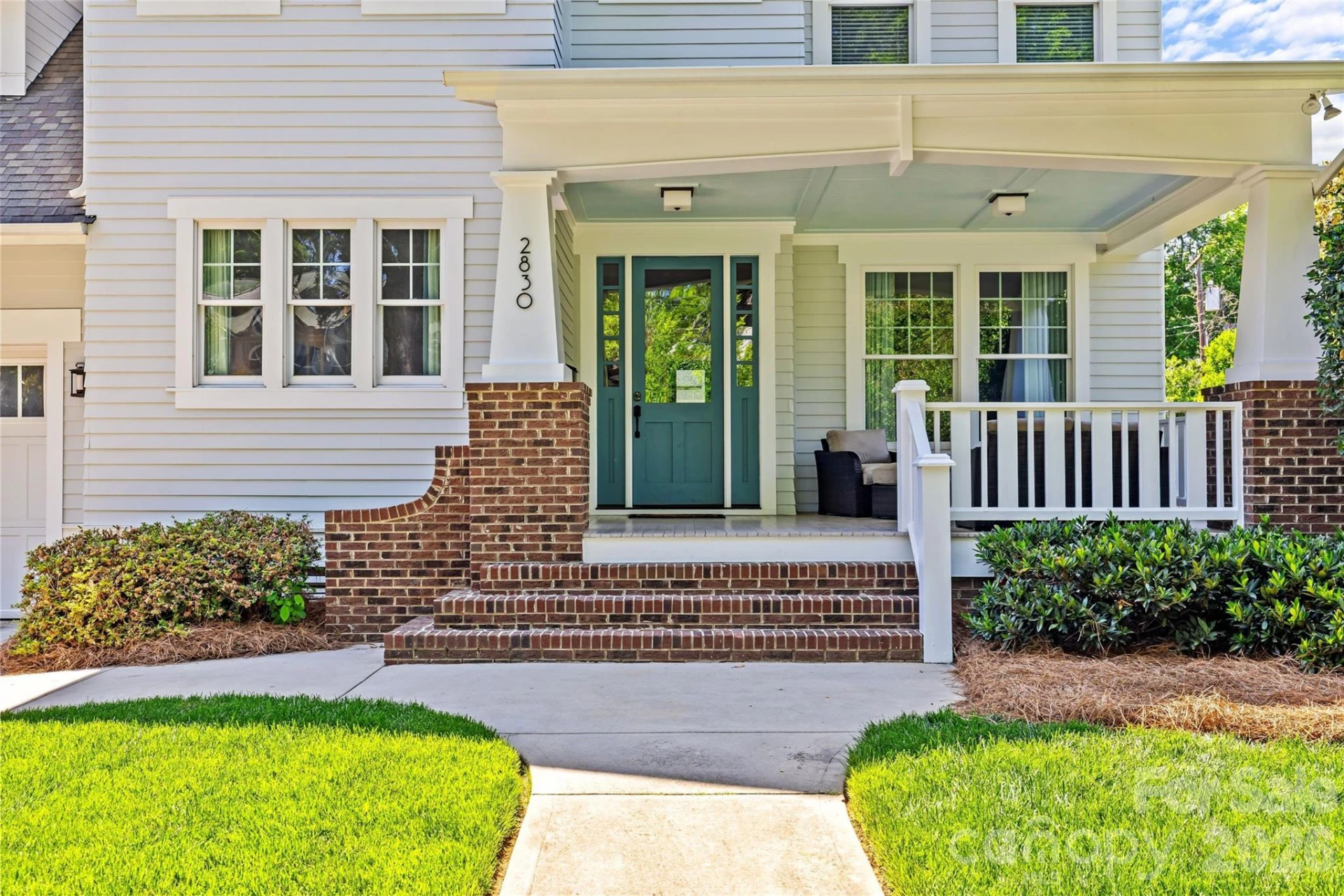 2830 Chelsea Drive - Photo 2