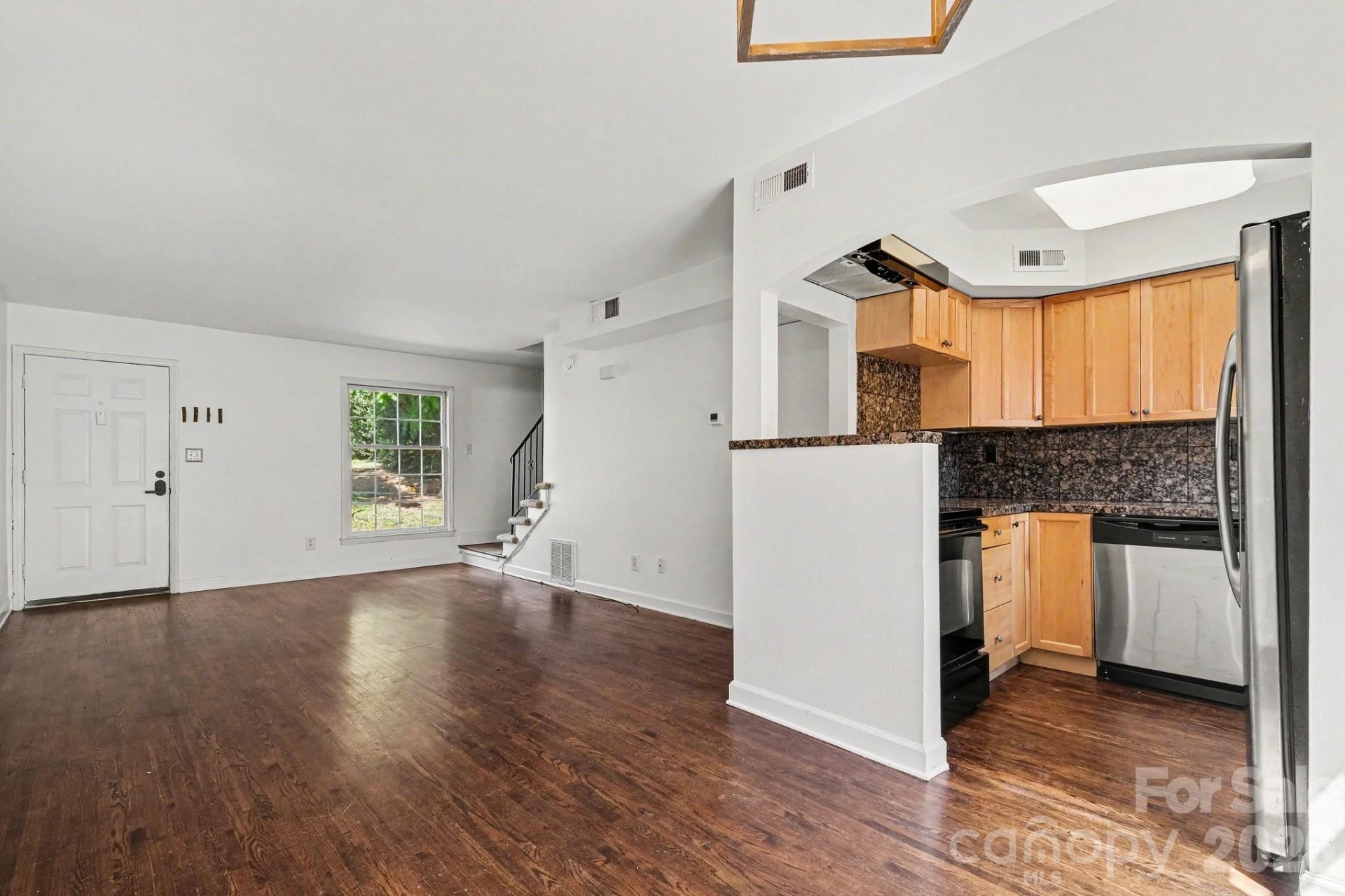 4329 Hathaway Street #B - Photo 7