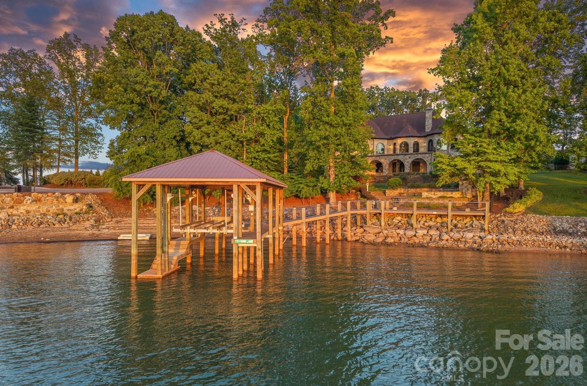 170 Fawn Lane - Photo 2