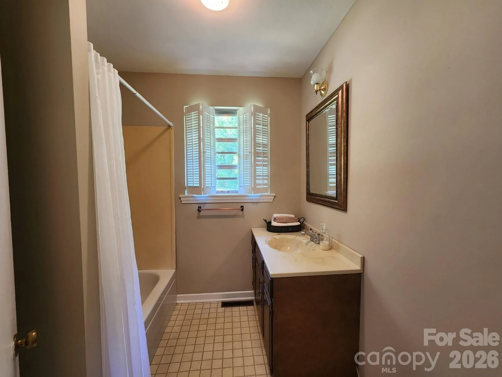 2333 Lynwood Drive - Photo 17