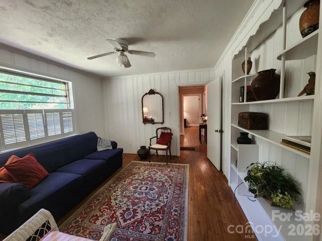 2333 Lynwood Drive - Photo 6