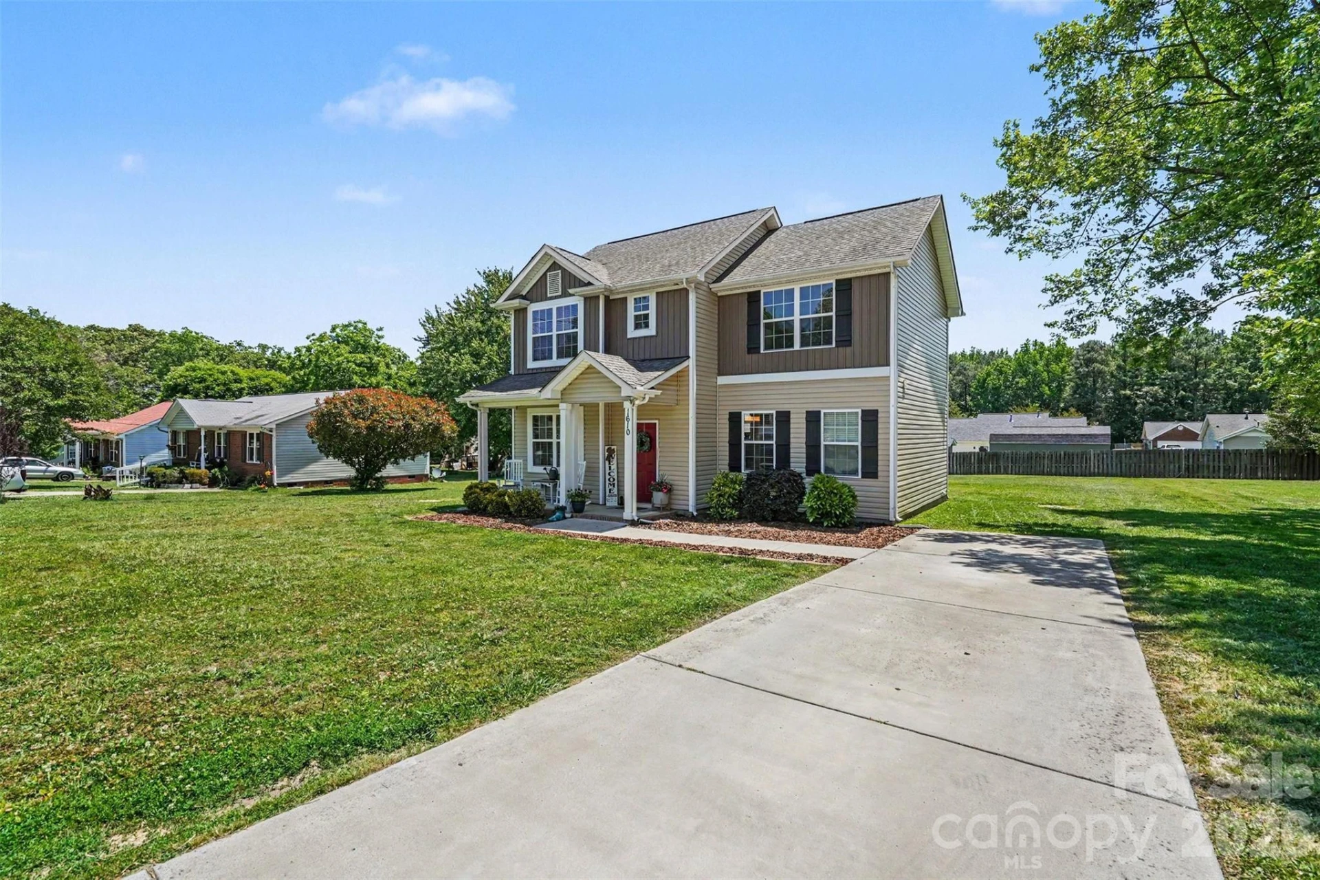 1610 Walter Hasty Road - Photo 2