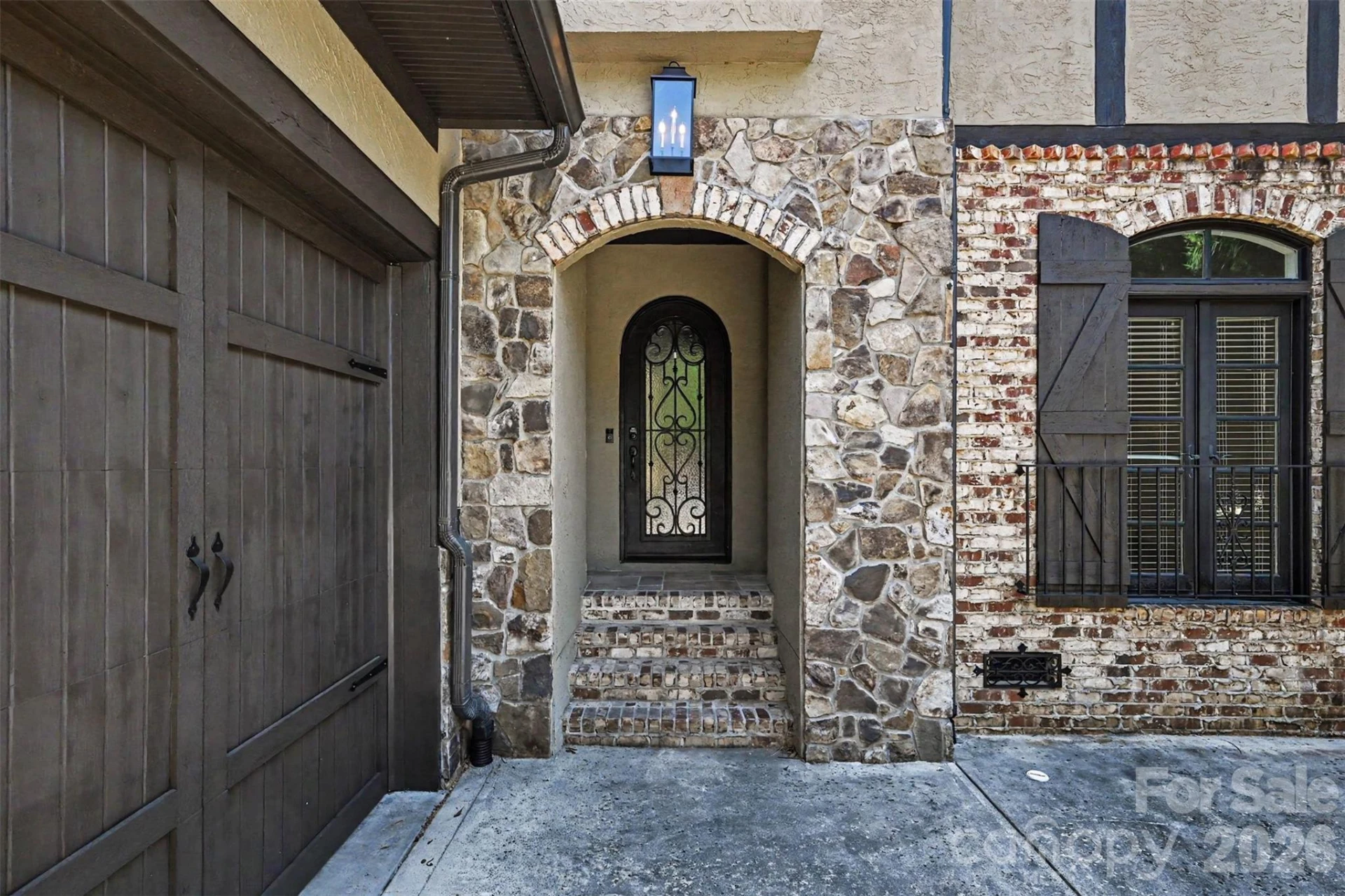 703 Sainte Rose Lane - Photo 3