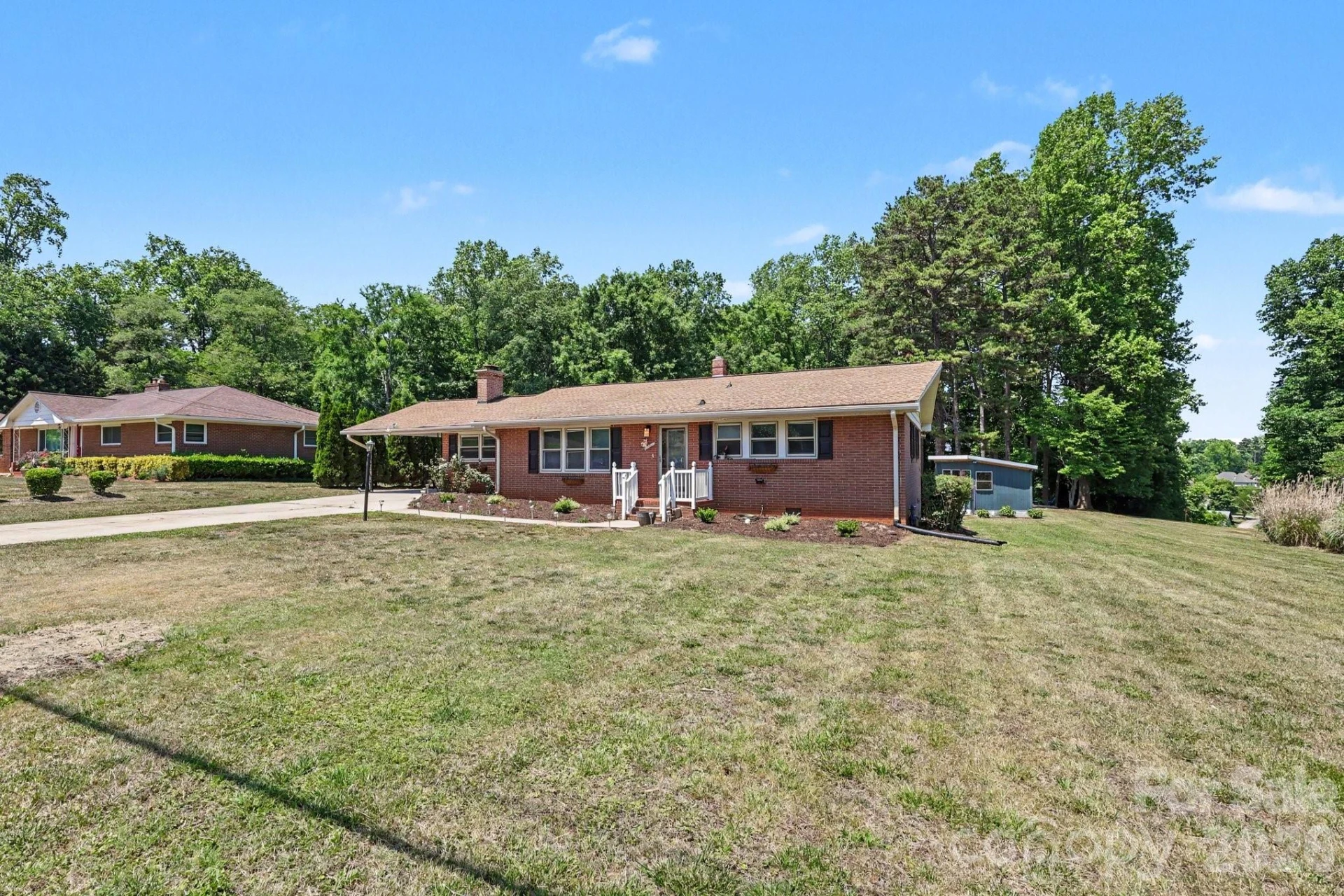 1210 Edgedale Drive - Photo 3
