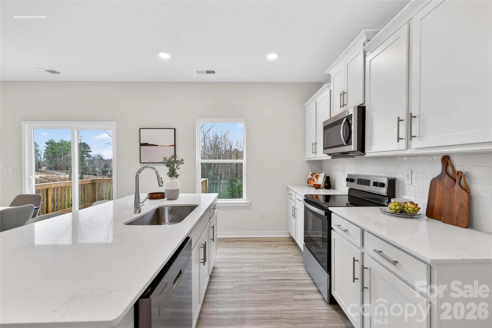 608 17th Avenue Drive - Photo 8