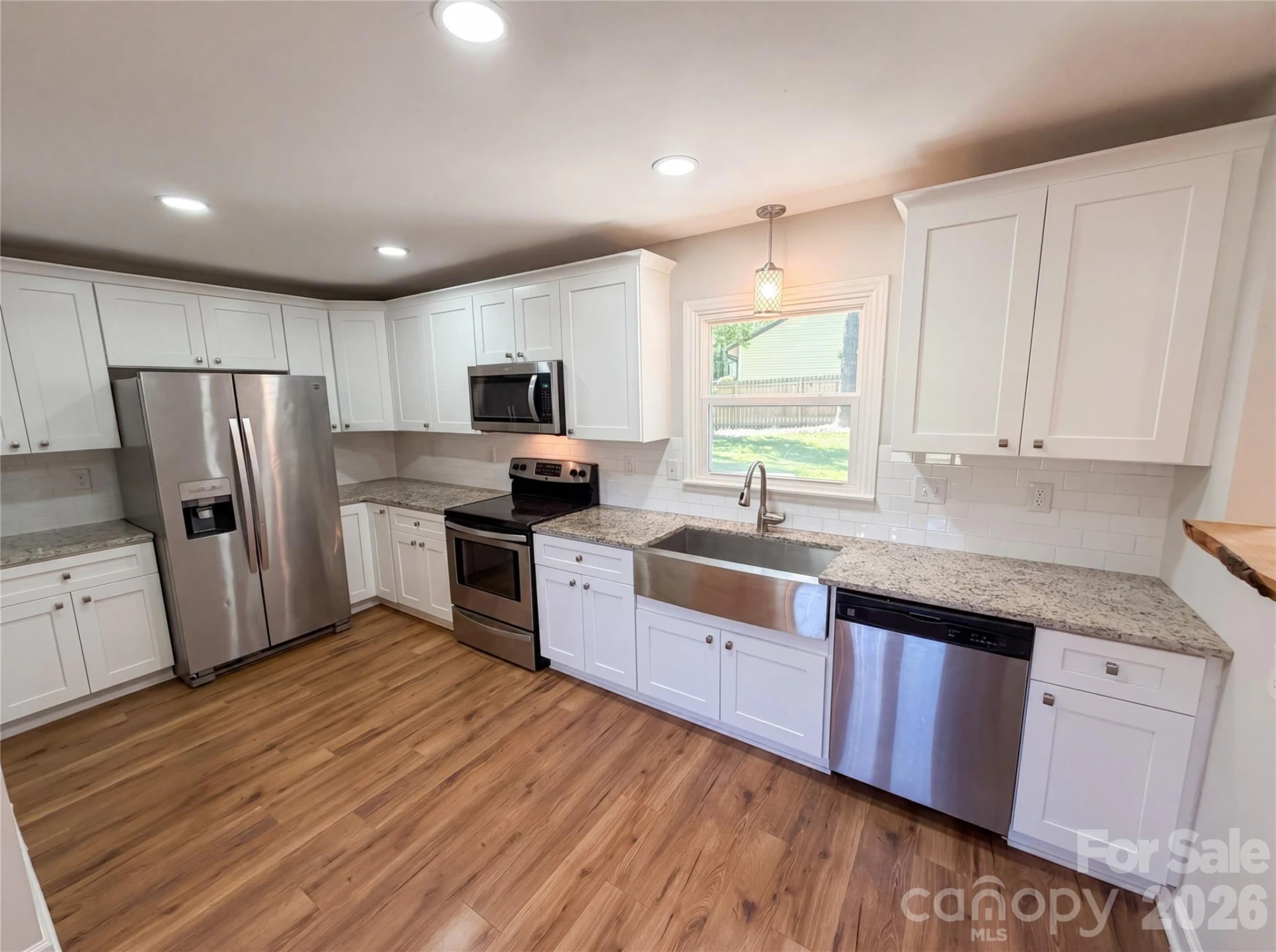 4554 Strangford Avenue - Photo 2