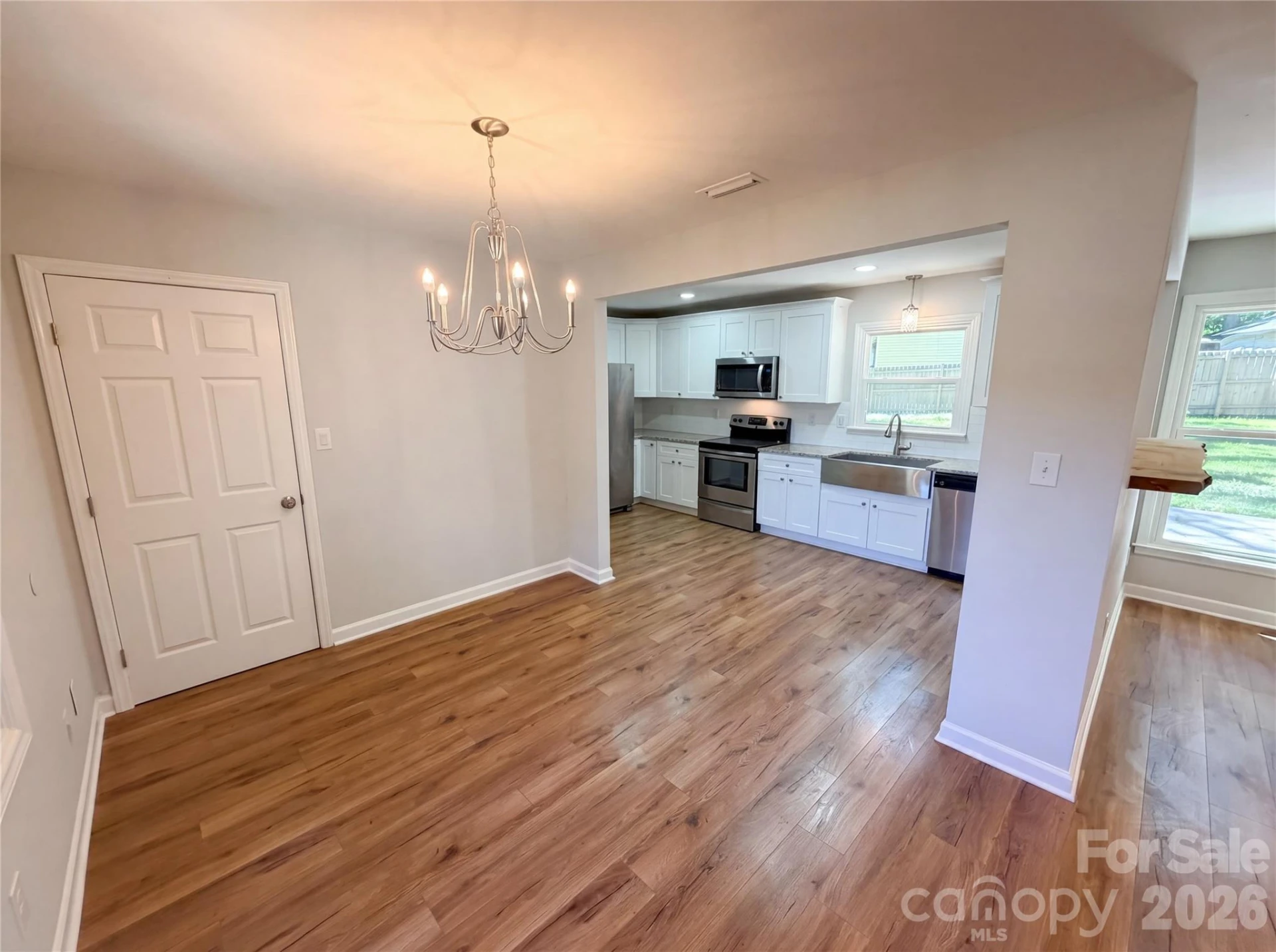 4554 Strangford Avenue - Photo 6