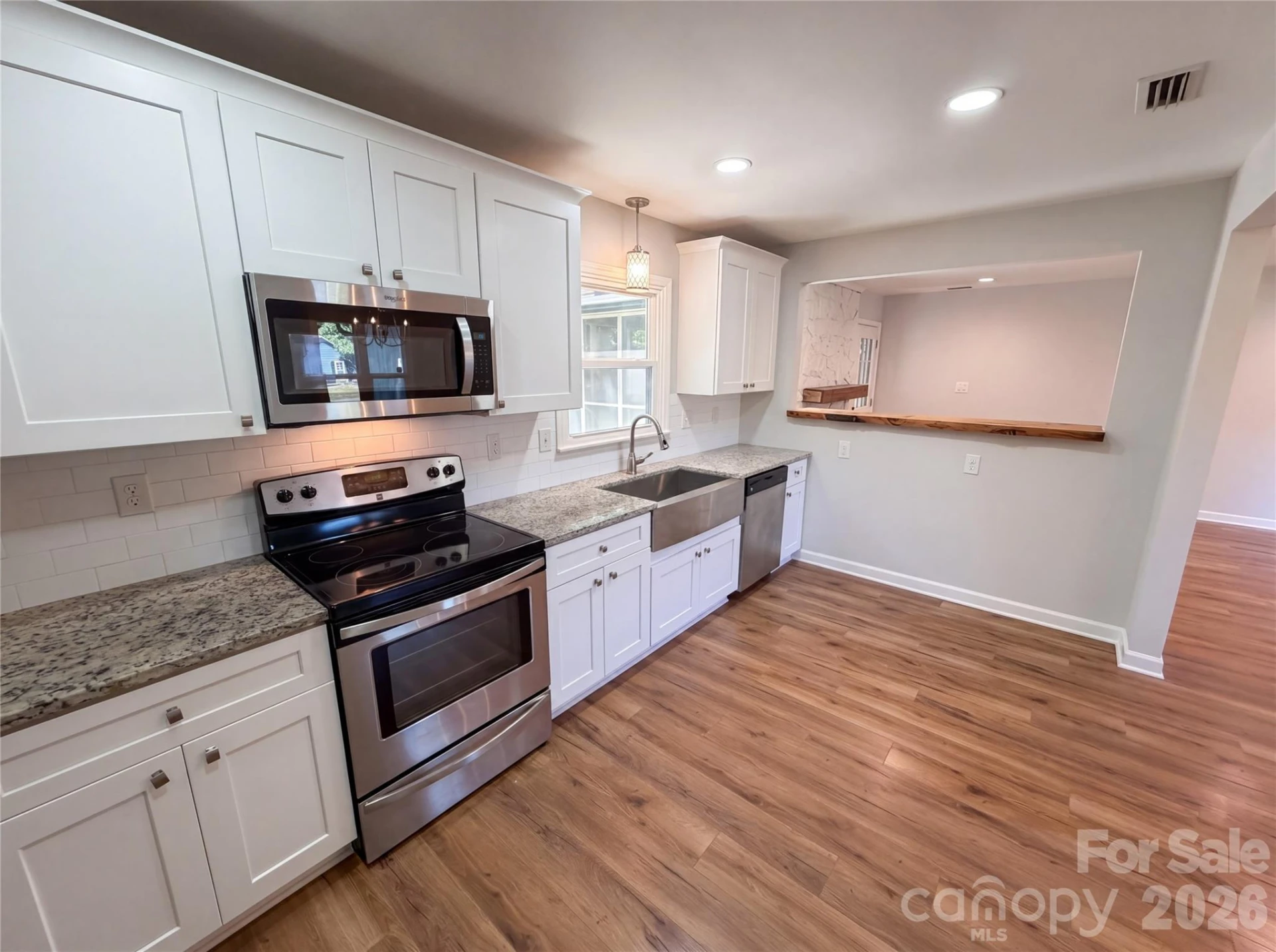 4554 Strangford Avenue - Photo 7