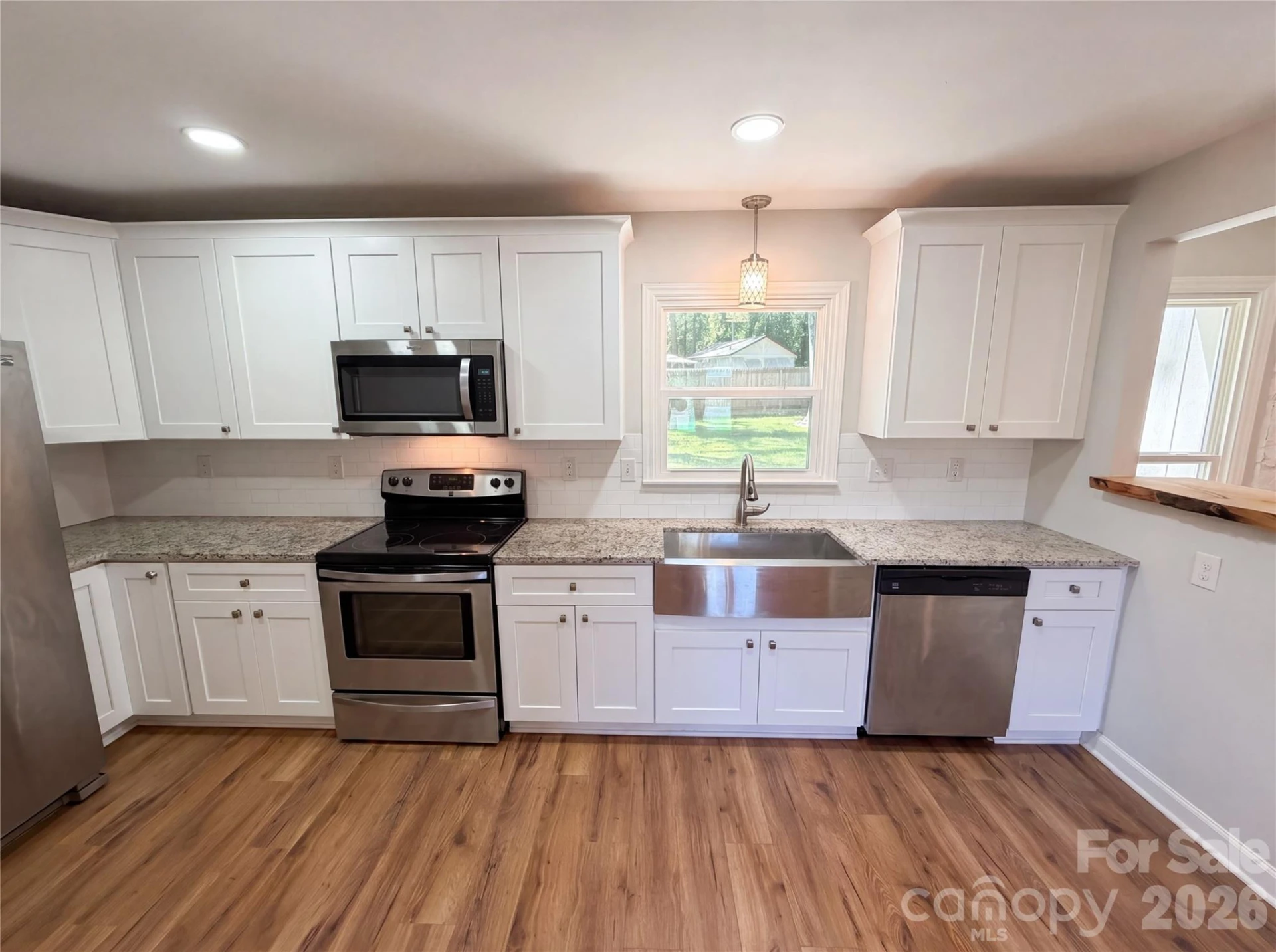 4554 Strangford Avenue - Photo 8