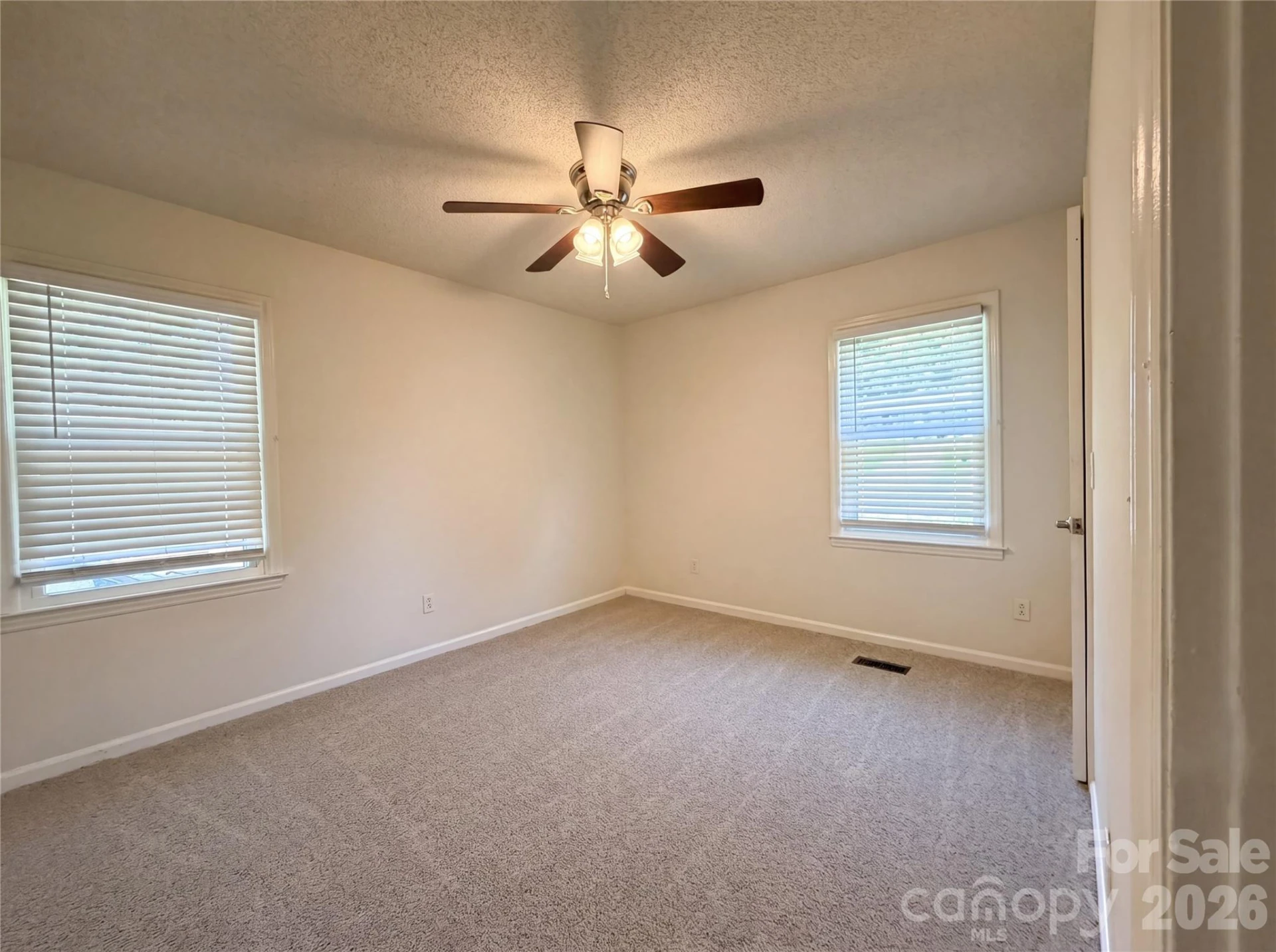 6727 Glenmoor Drive - Photo 15