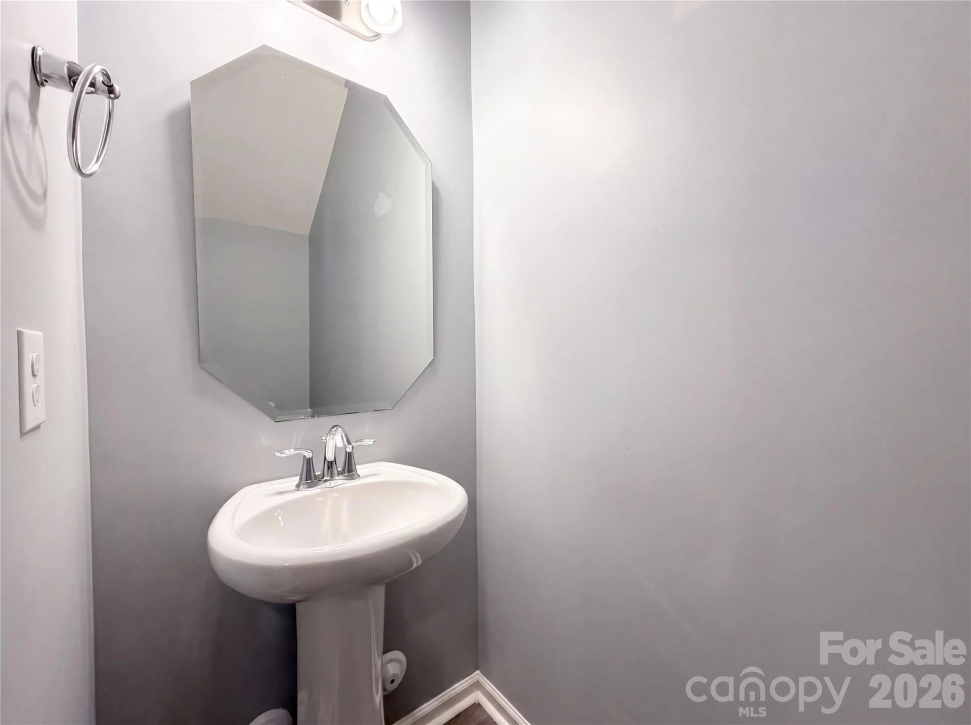 194 Canada Drive - Photo 12