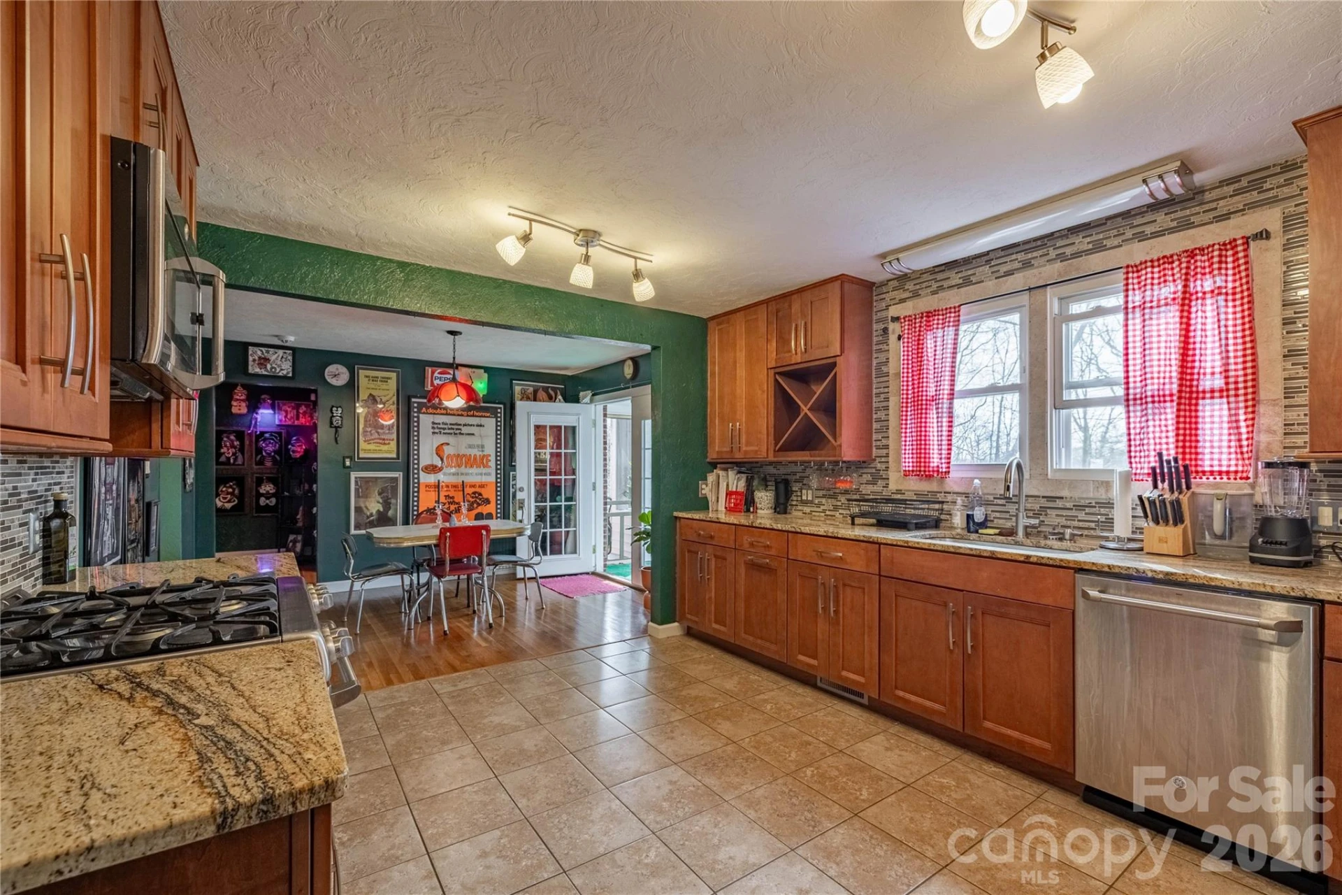 200 Falls Street - Photo 11